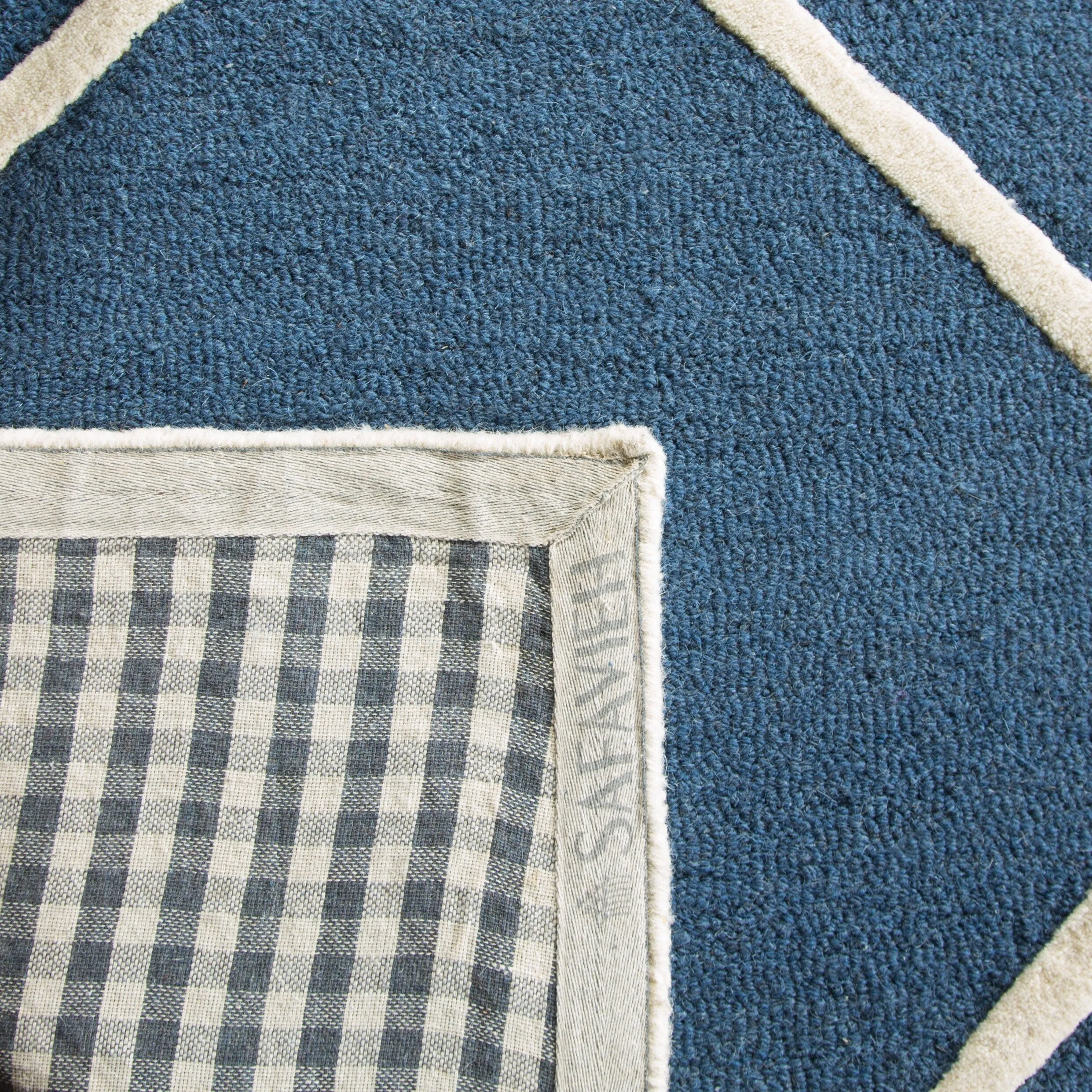 SAFAVIEH Handmade Cambridge Vija Modern Moroccan Wool Rug