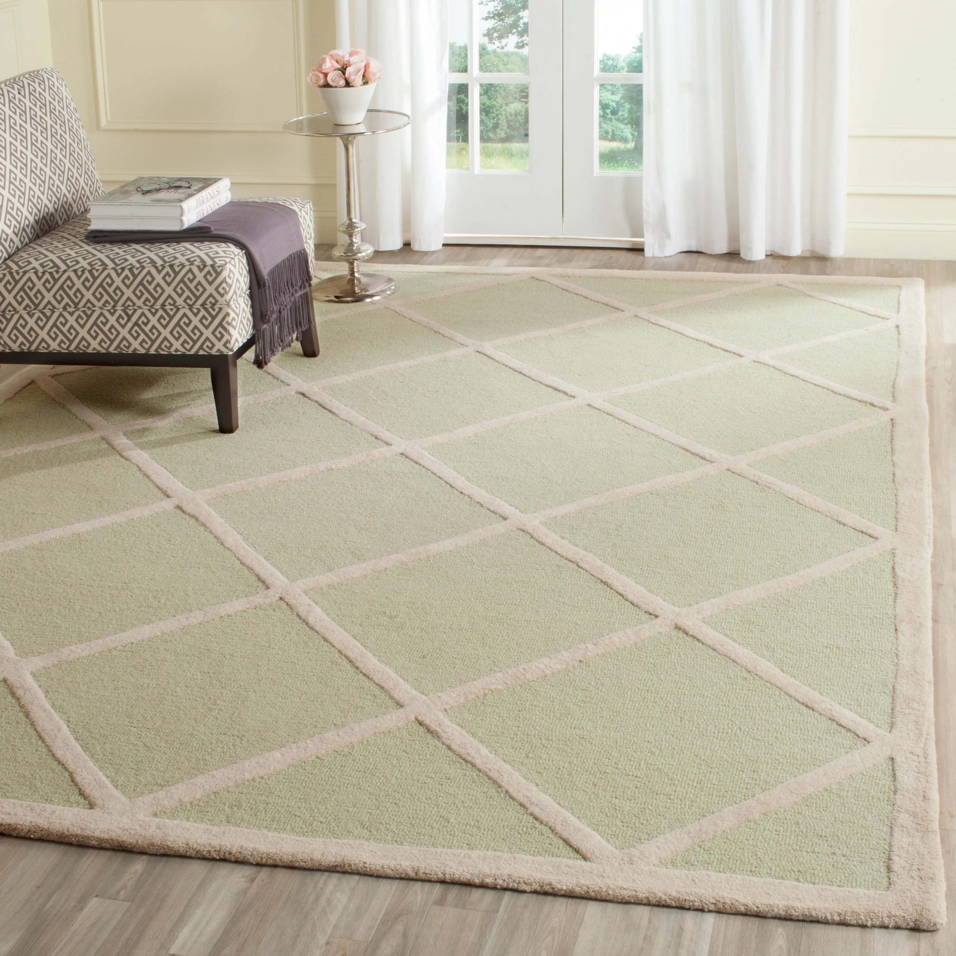 SAFAVIEH Handmade Cambridge Vija Modern Moroccan Wool Rug