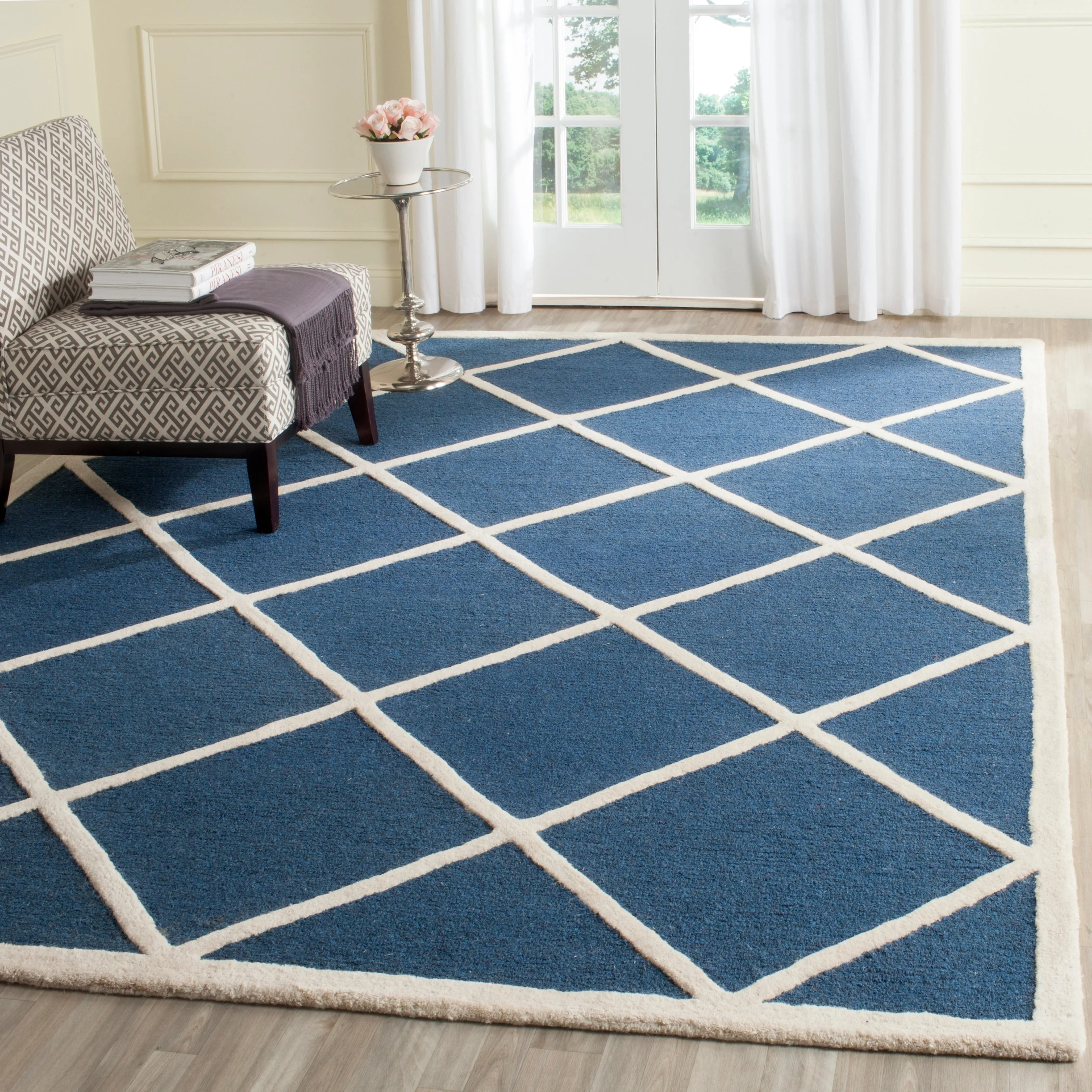 SAFAVIEH Handmade Cambridge Vija Modern Moroccan Wool Rug