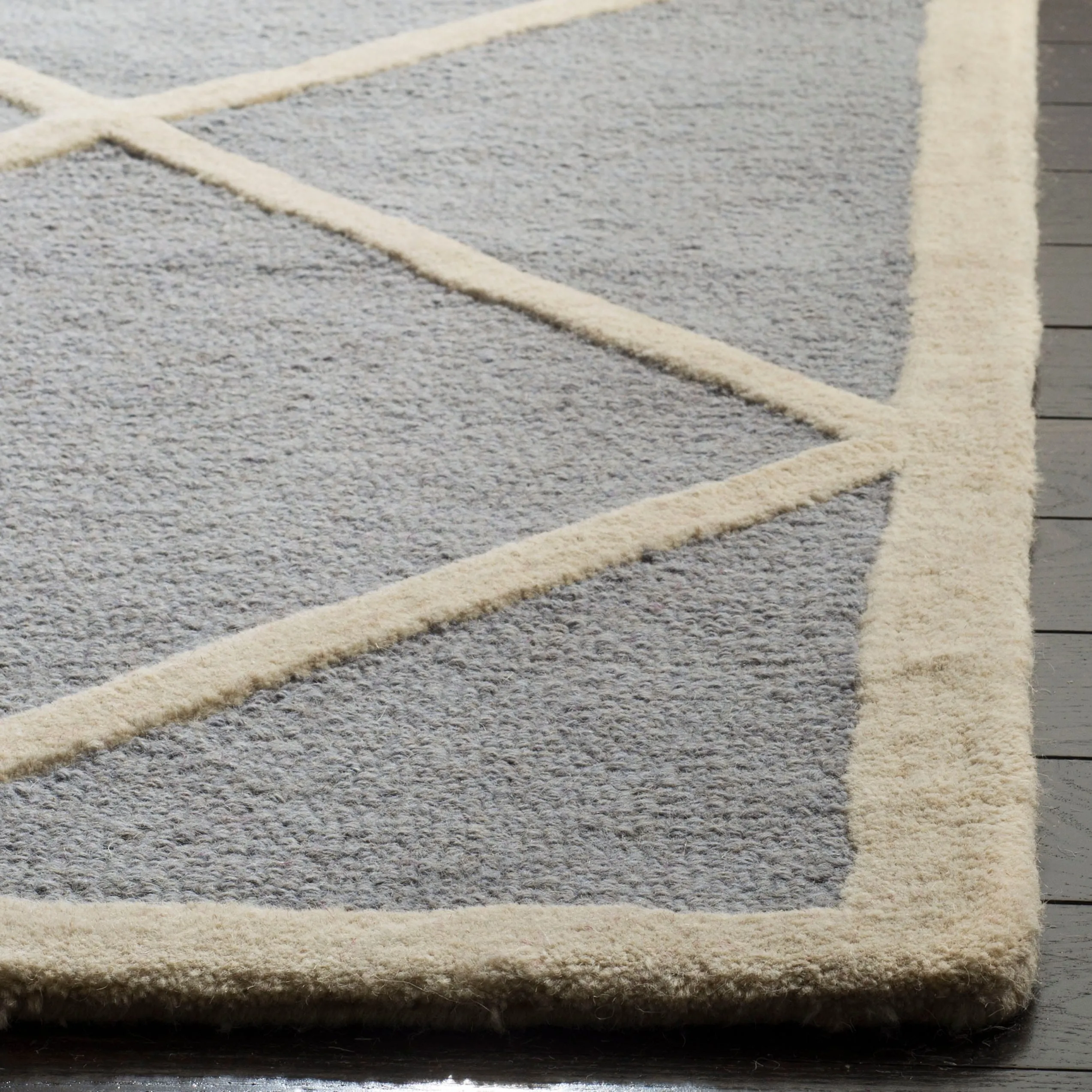 SAFAVIEH Handmade Cambridge Vija Modern Moroccan Wool Rug