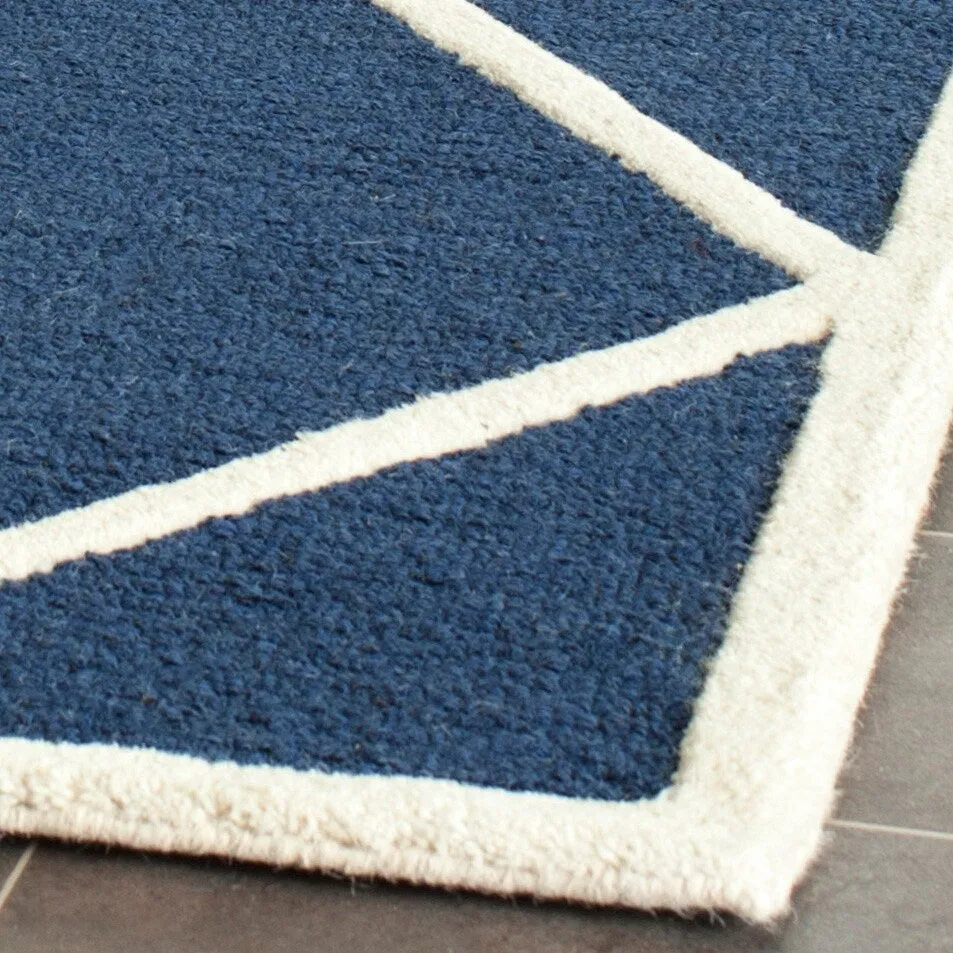 SAFAVIEH Handmade Cambridge Vija Modern Moroccan Wool Rug