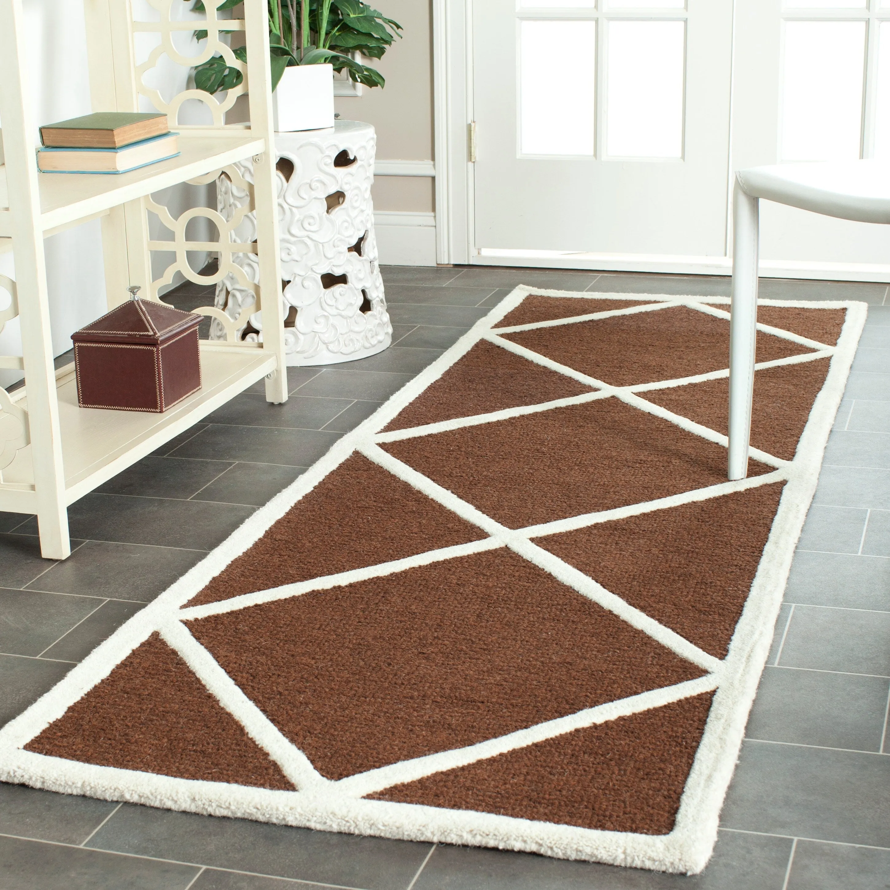 SAFAVIEH Handmade Cambridge Vija Modern Moroccan Wool Rug