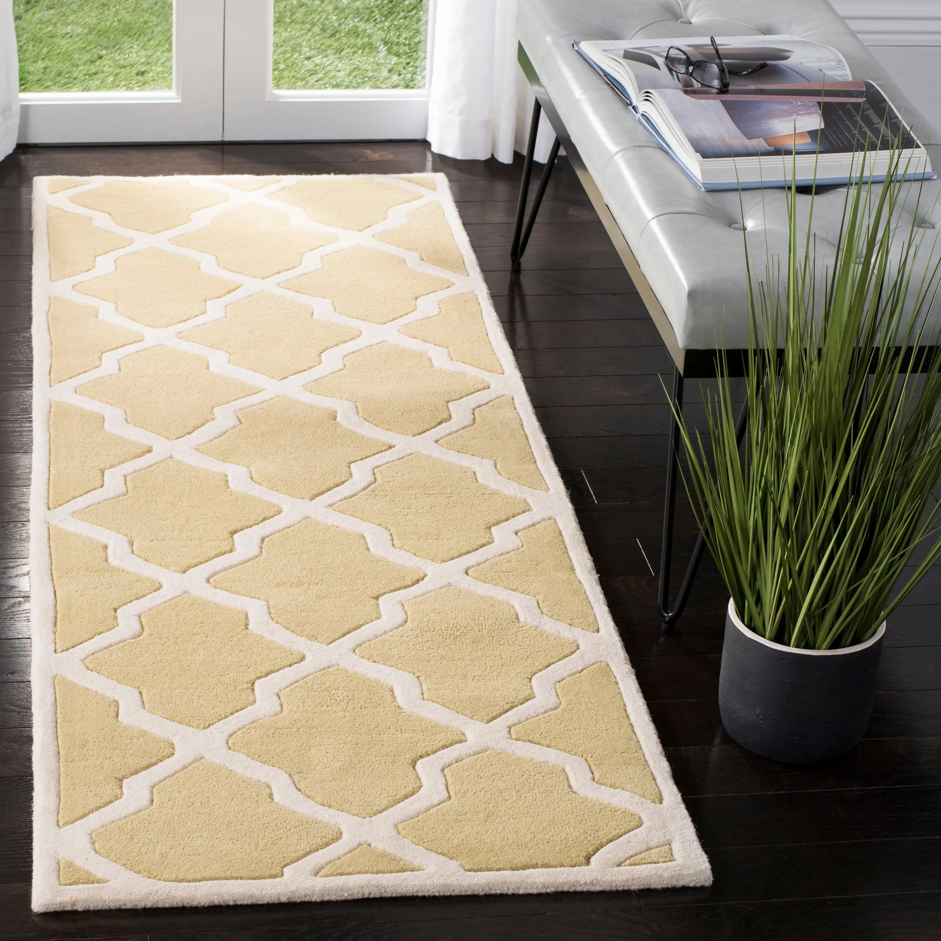 SAFAVIEH Handmade Chatham Rinske Modern Moroccan Wool Rug
