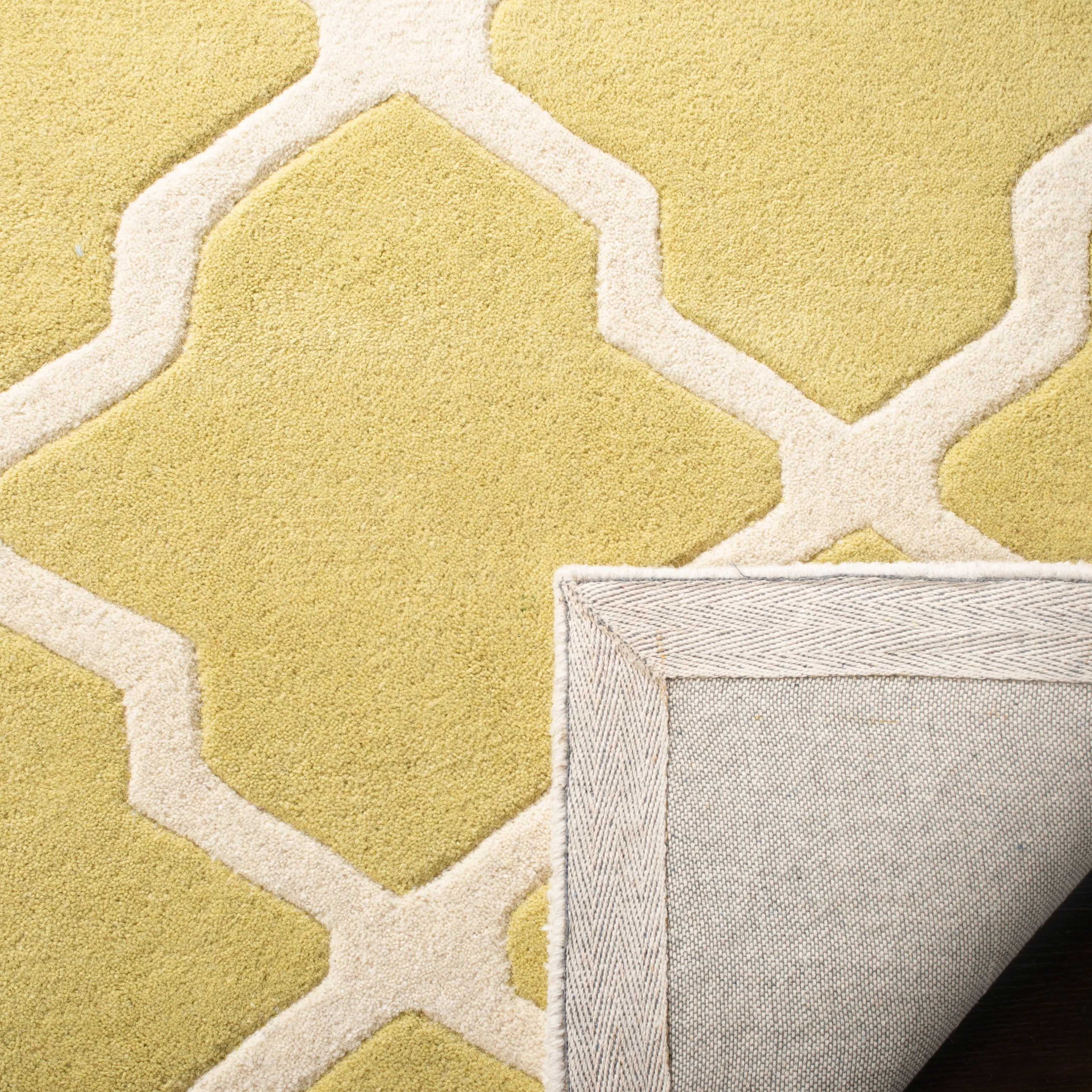 SAFAVIEH Handmade Chatham Rinske Modern Moroccan Wool Rug
