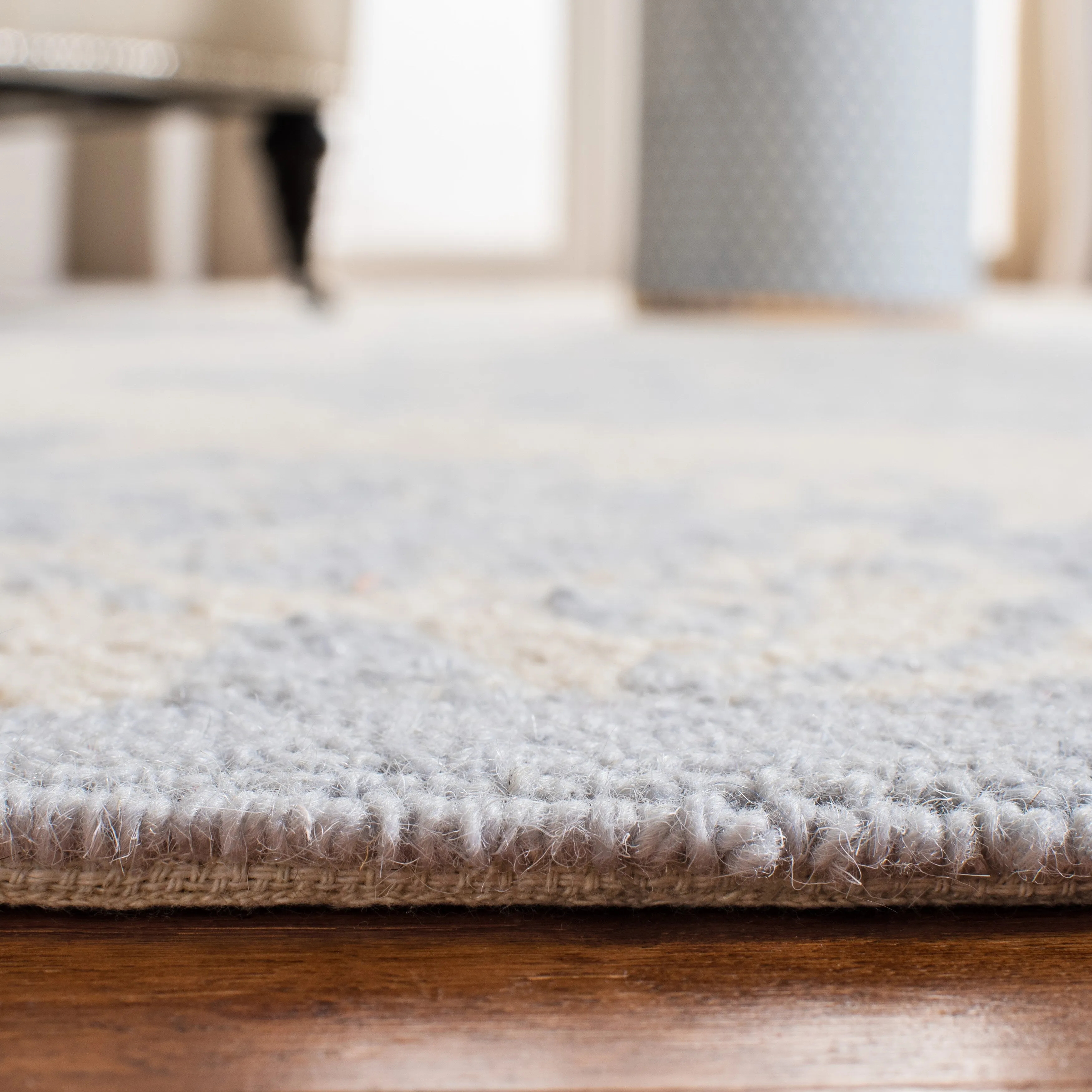 SAFAVIEH Handmade Chelsea Bauke French Country Wool Rug