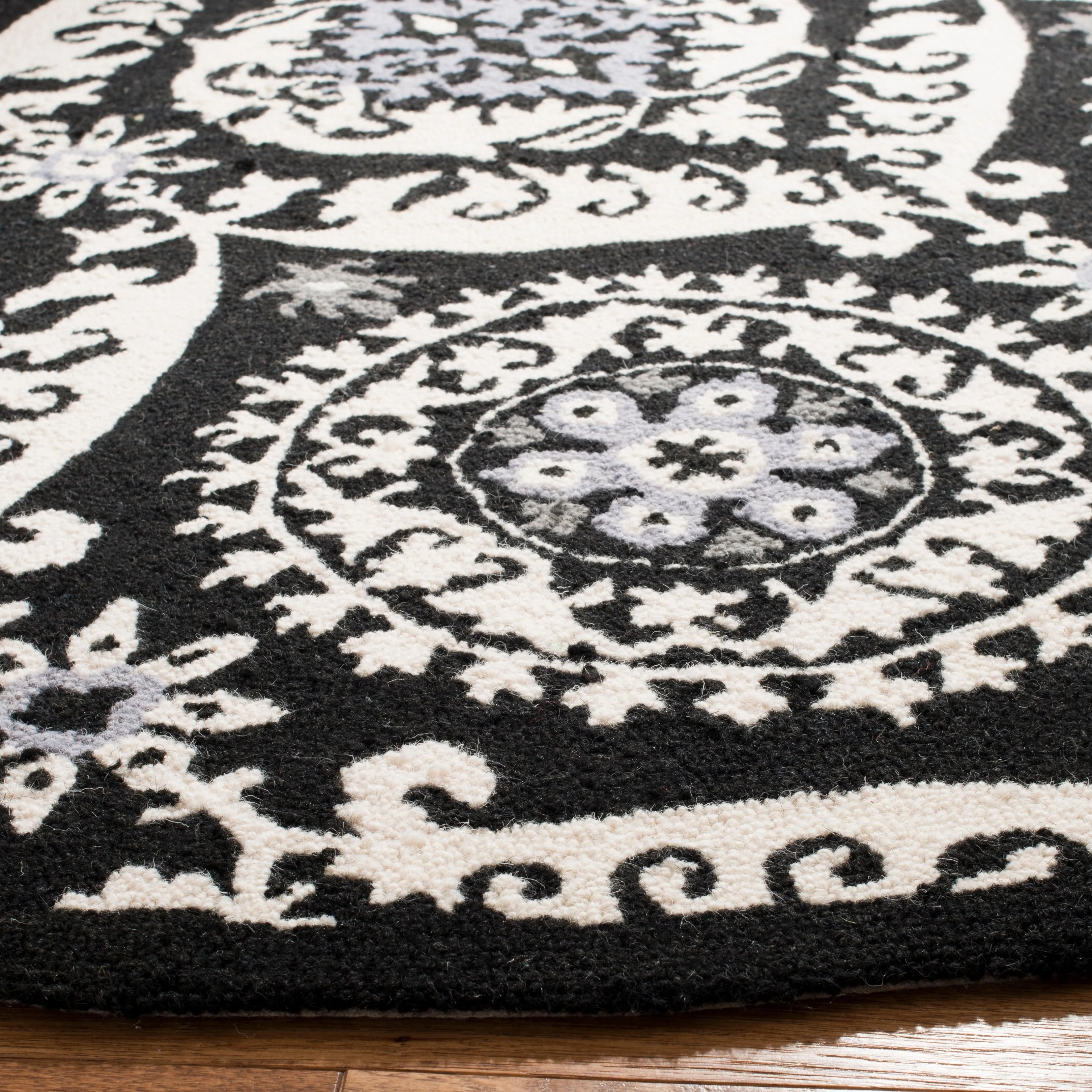 SAFAVIEH Handmade Chelsea Nazeli French Country Wool Rug