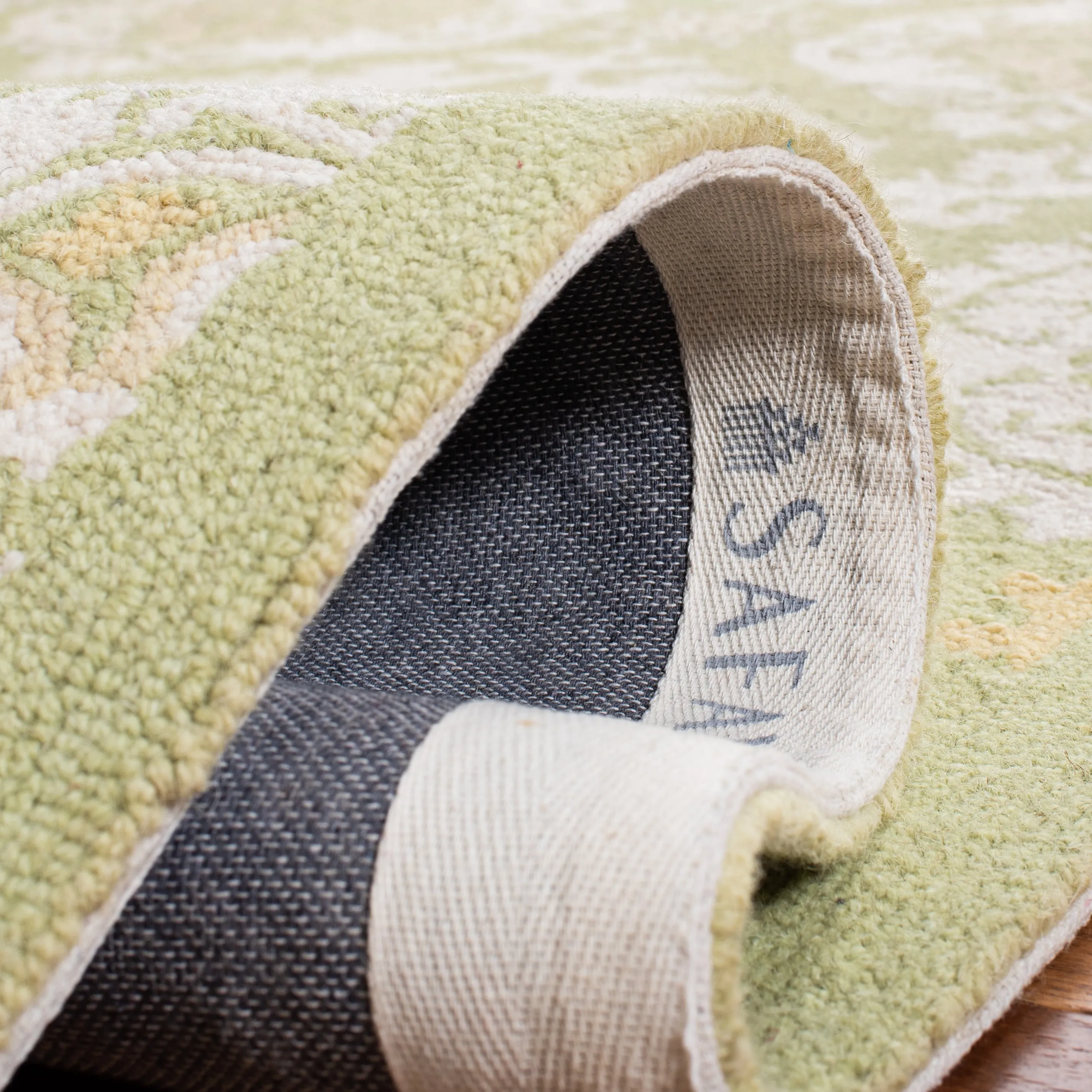 SAFAVIEH Handmade Chelsea Nazeli French Country Wool Rug