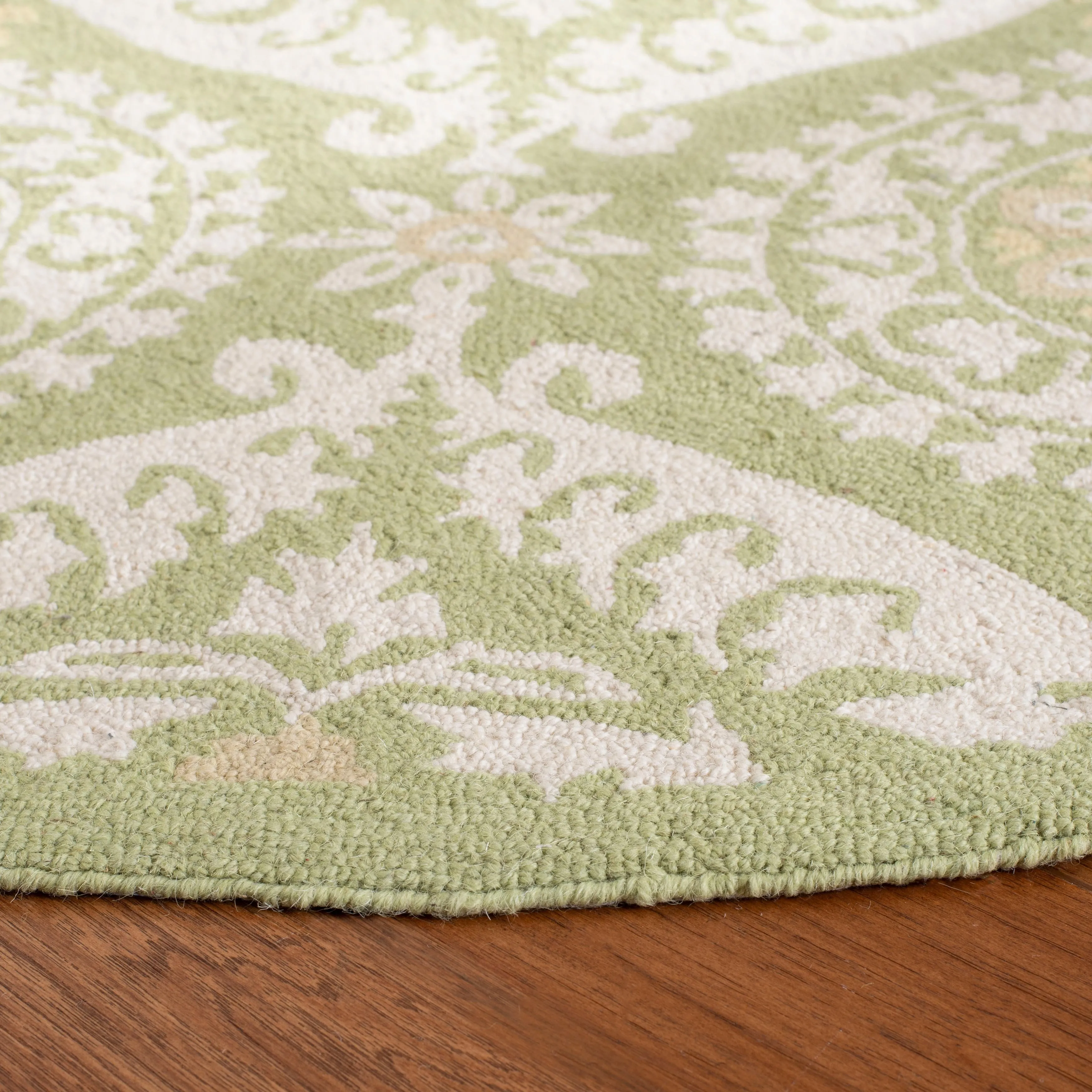 SAFAVIEH Handmade Chelsea Nazeli French Country Wool Rug