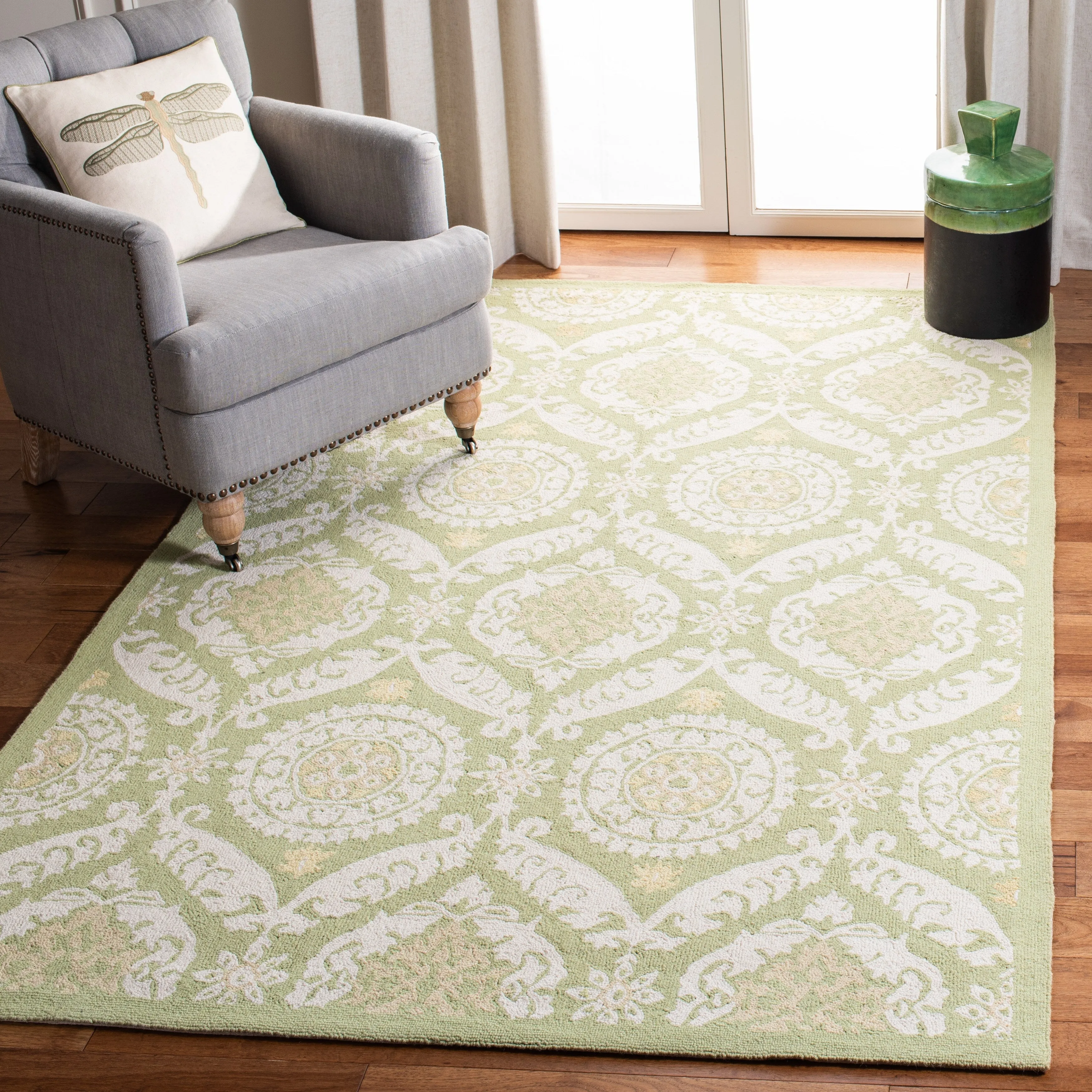 SAFAVIEH Handmade Chelsea Nazeli French Country Wool Rug