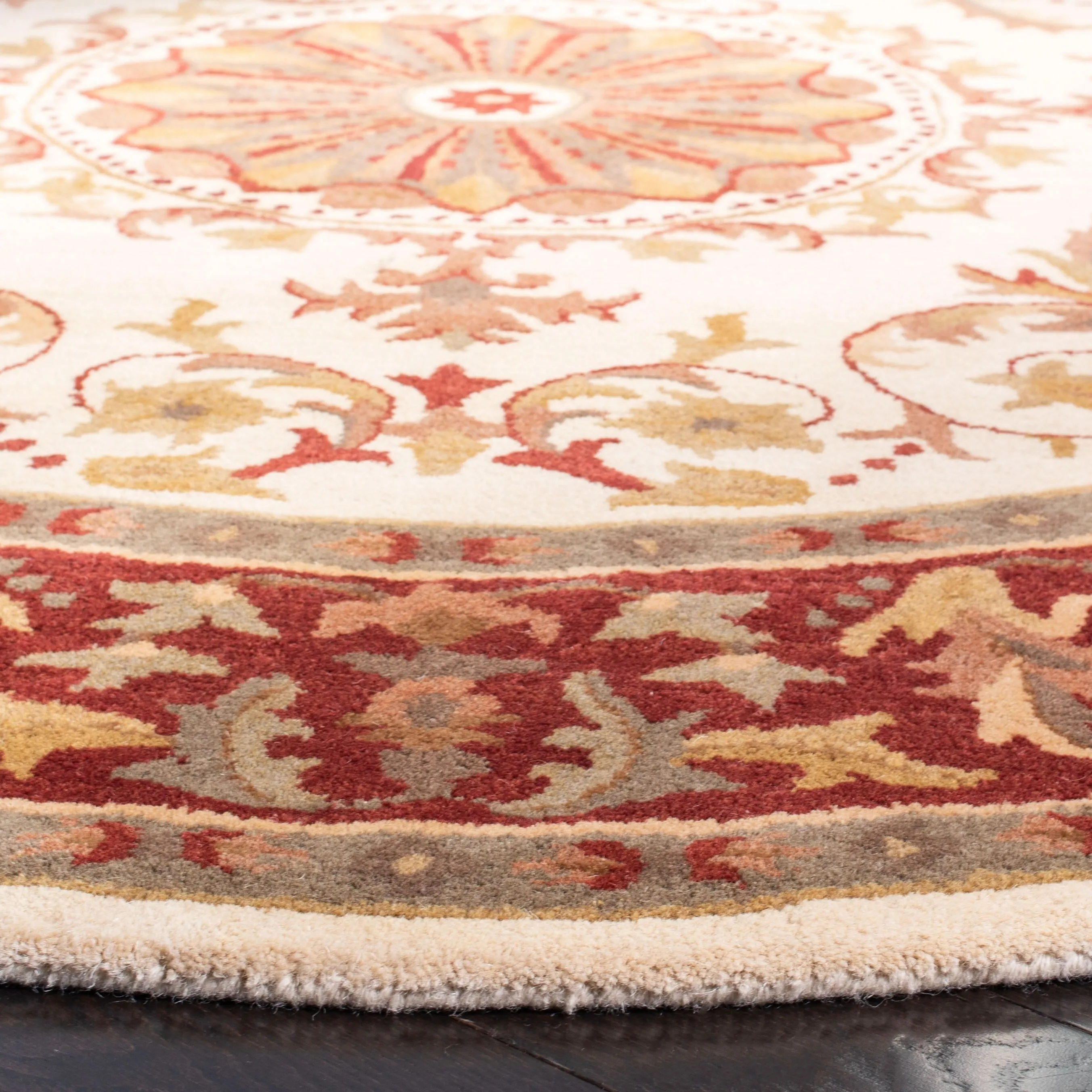 SAFAVIEH Handmade Empire Eftichia Traditional Oriental Wool Rug