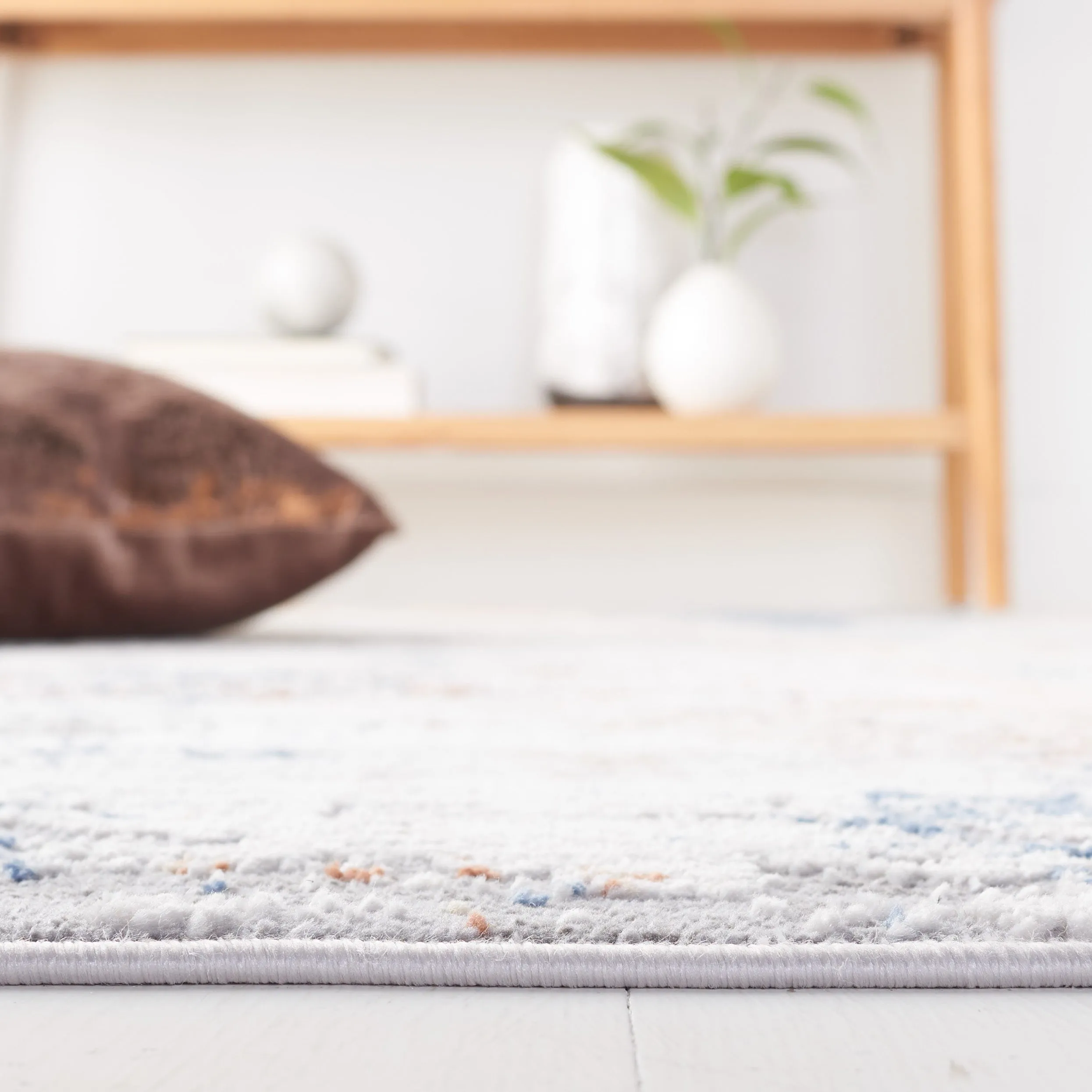 SAFAVIEH Handmade Eternal Maelis Modern Abstract Rug