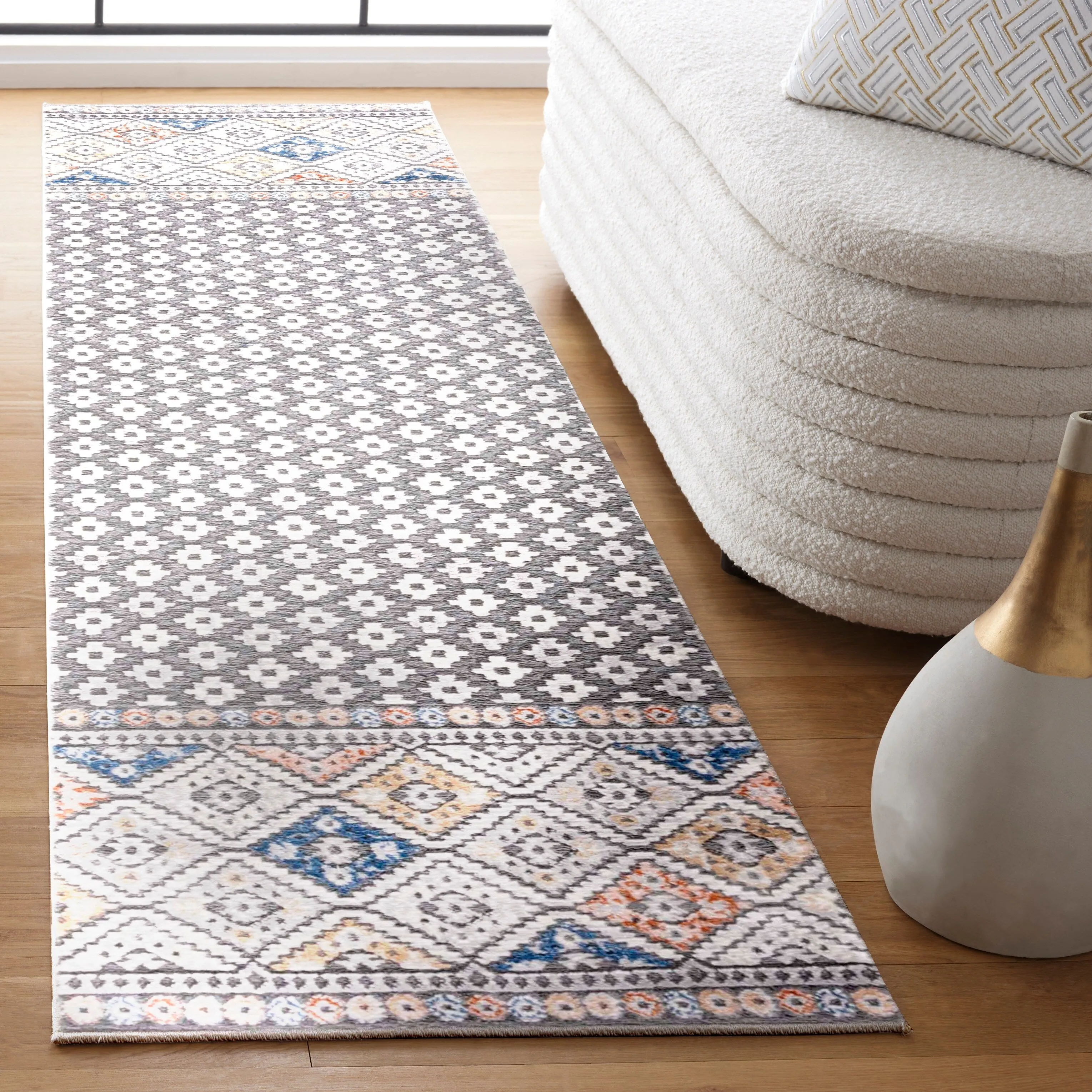 SAFAVIEH Handmade Eternal Sheema Boho Rug