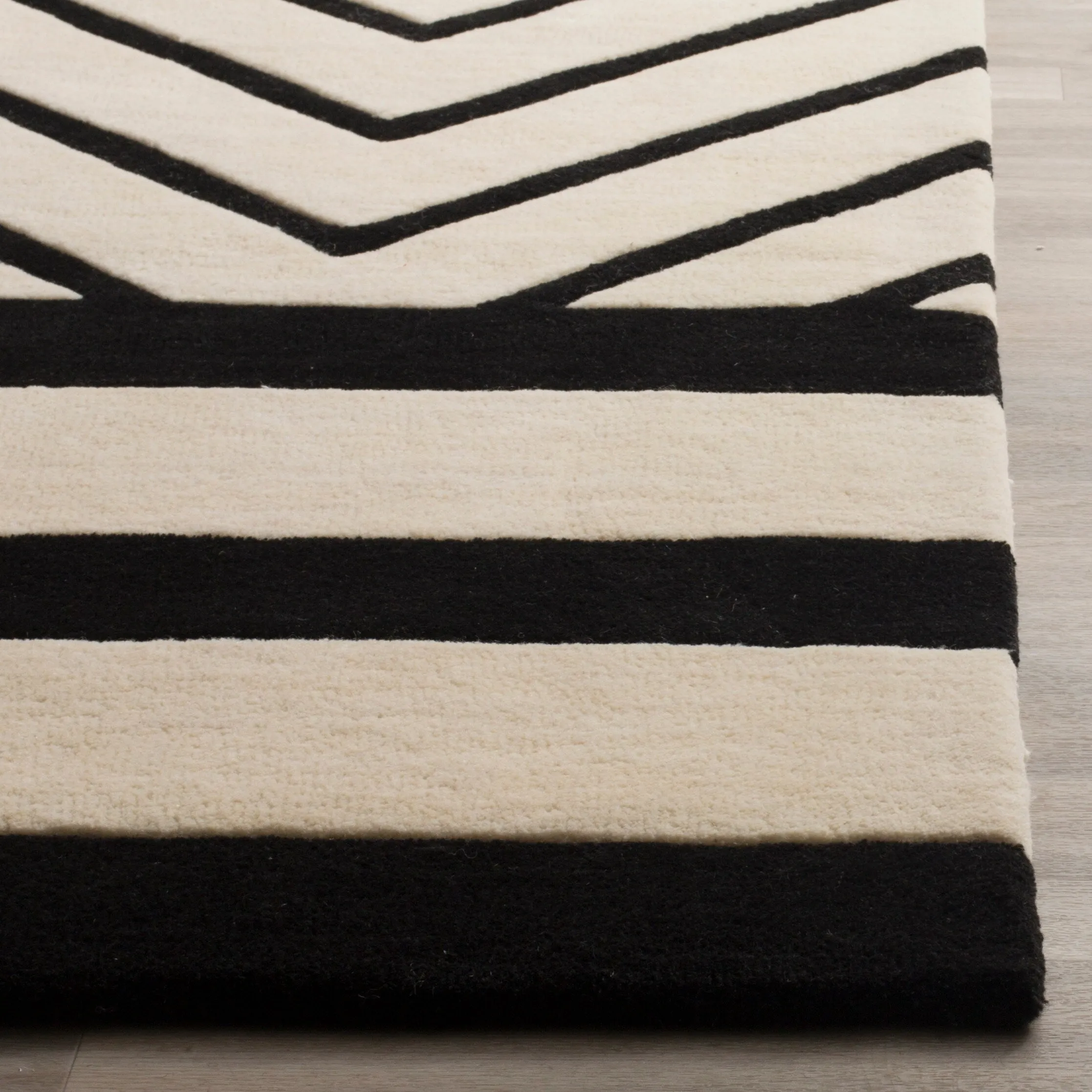 SAFAVIEH Handmade Fifth Avenue Tarsita Mid-Century Modern Wool Rug
