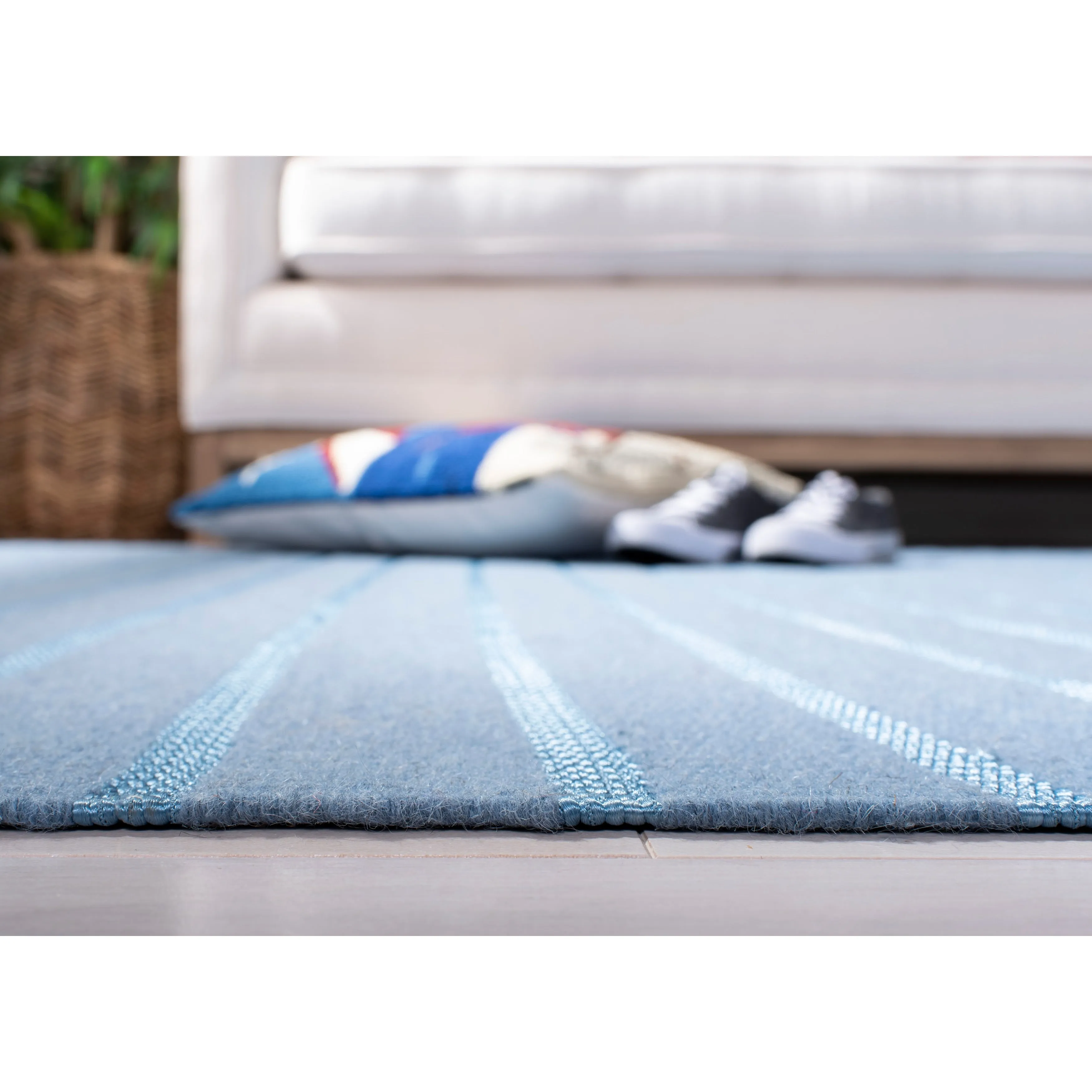 SAFAVIEH Handmade Flatweave Dhurries Purvoleta Modern Wool Rug