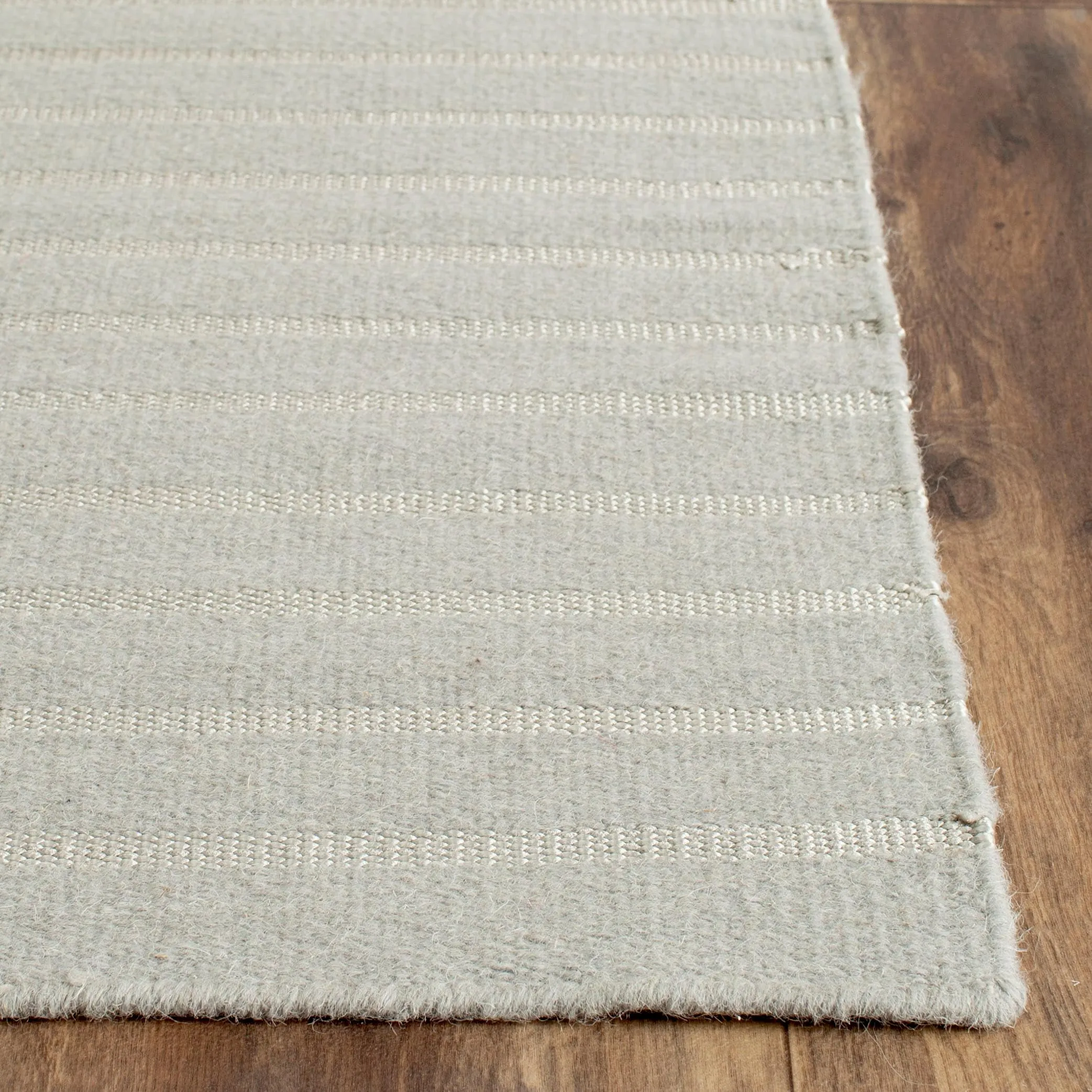 SAFAVIEH Handmade Flatweave Dhurries Purvoleta Modern Wool Rug