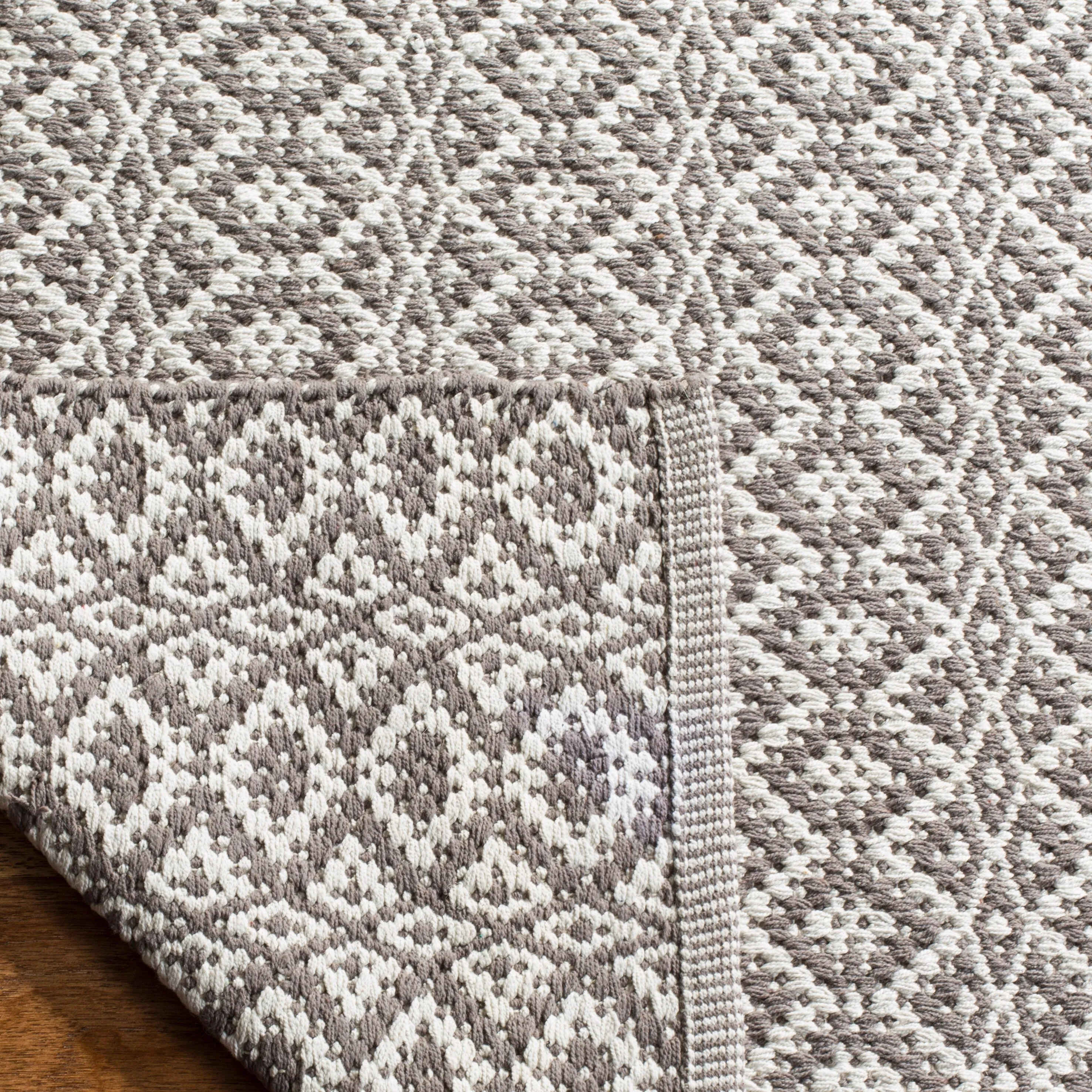 SAFAVIEH Handmade Flatweave Montauk Everly Casual Cotton Rug - Ivory/Grey - 2' 3 x 11' 7