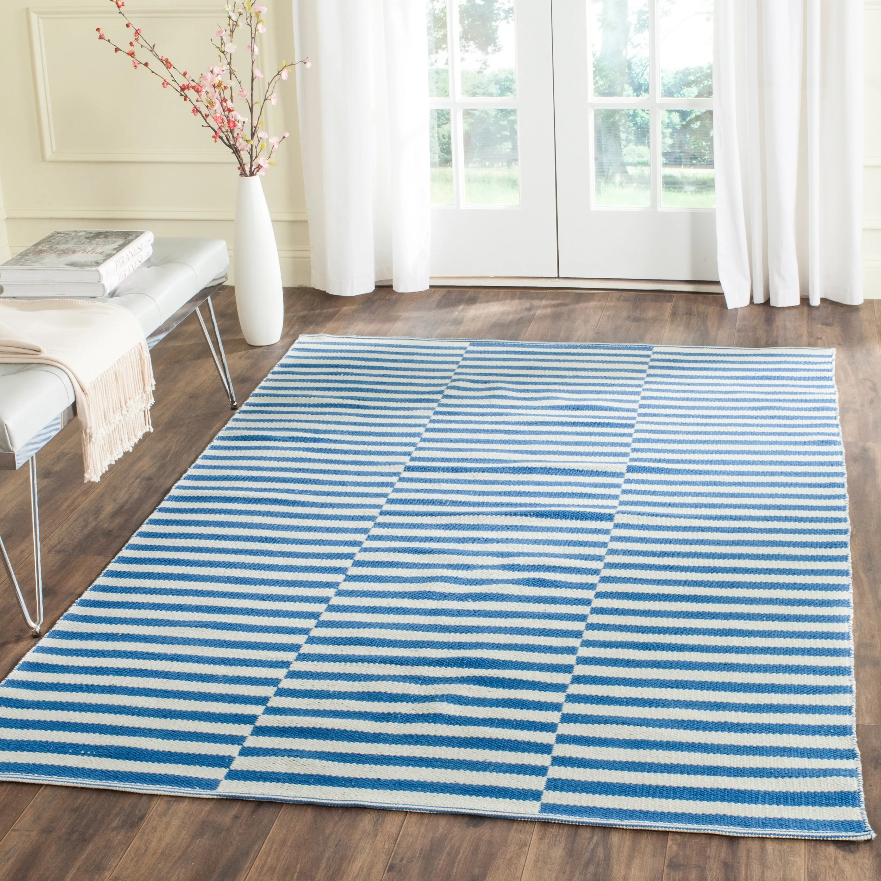 SAFAVIEH Handmade Flatweave Montauk Helena Casual Cotton Rug