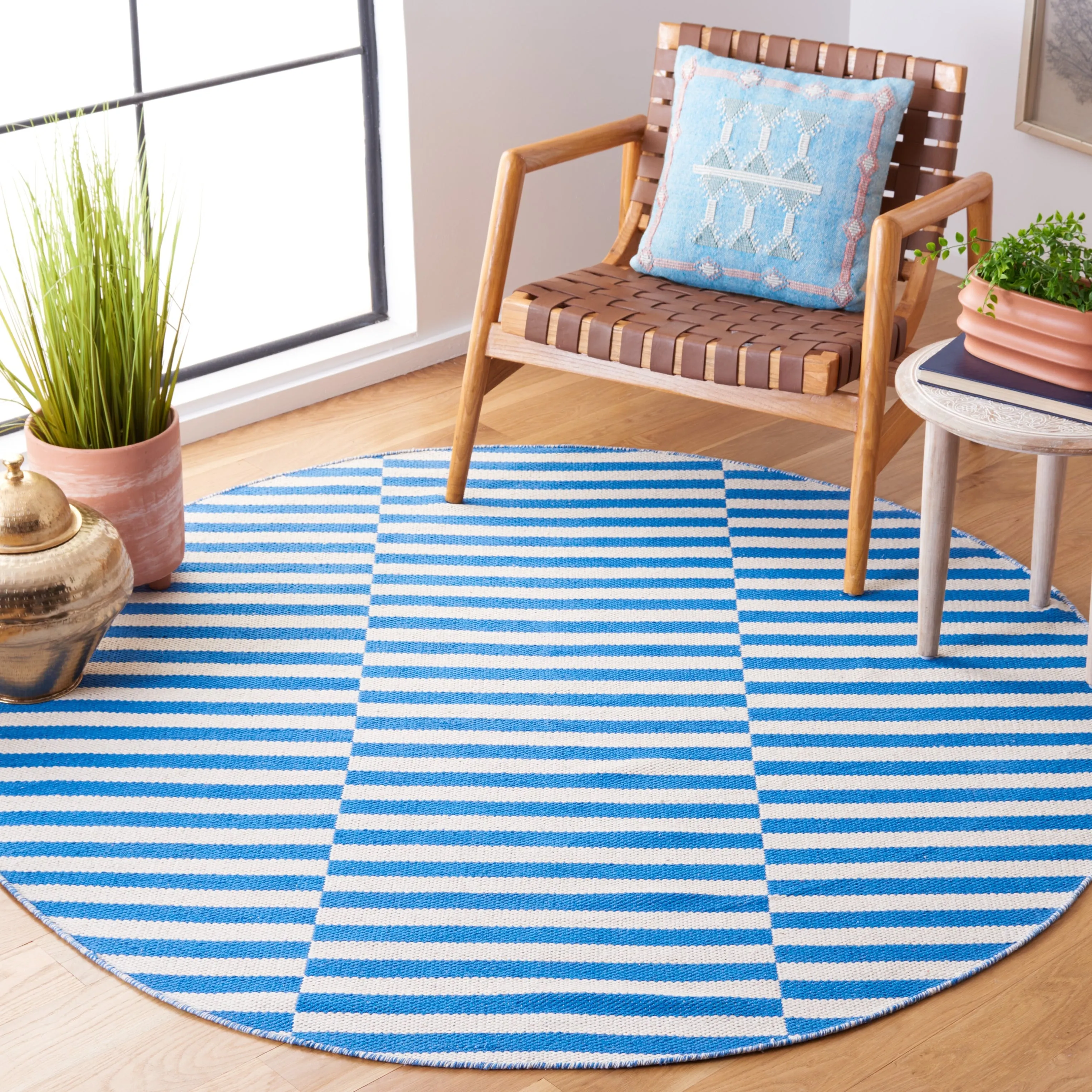 SAFAVIEH Handmade Flatweave Montauk Helena Casual Cotton Rug