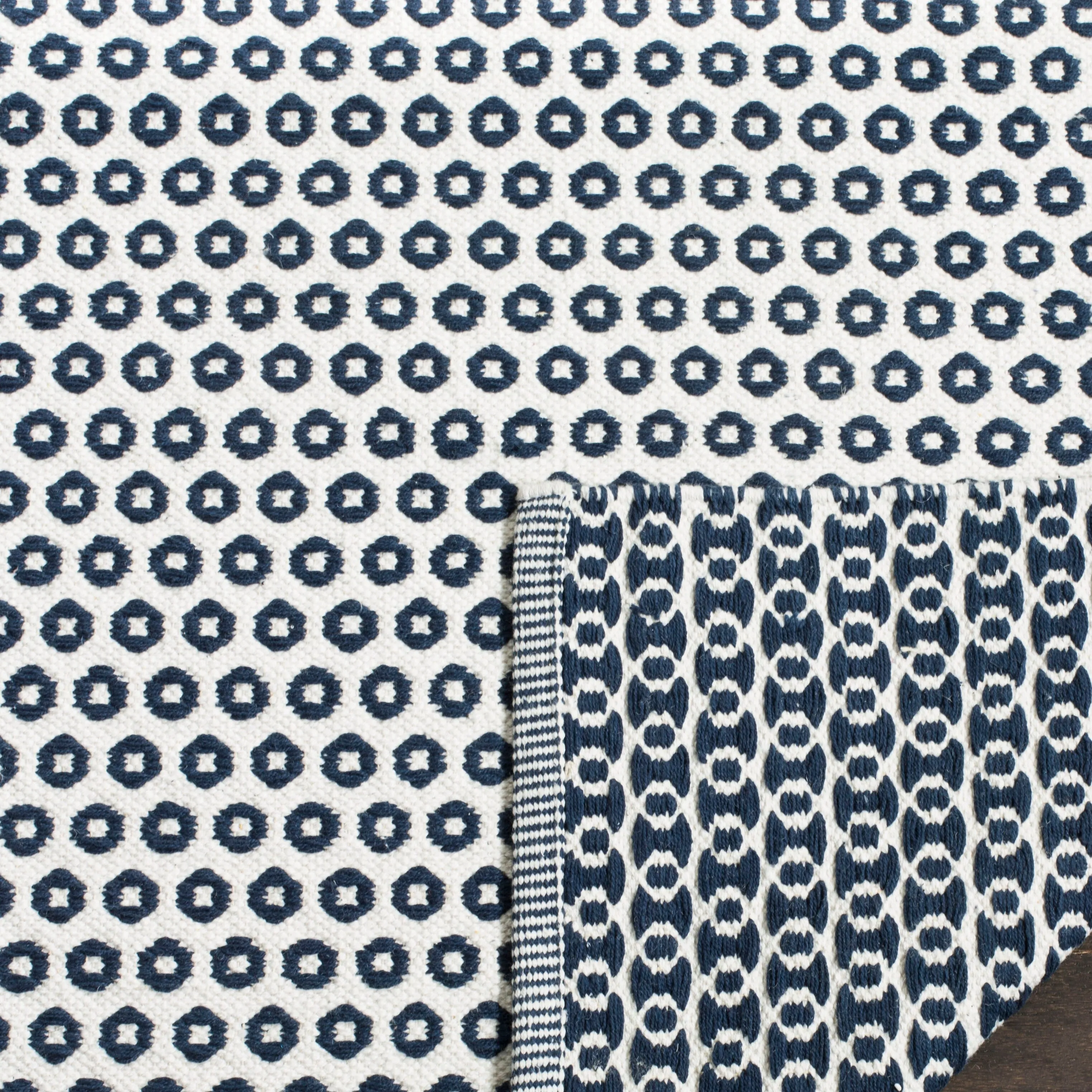 SAFAVIEH Handmade Flatweave Montauk Holly Casual Cotton Rug