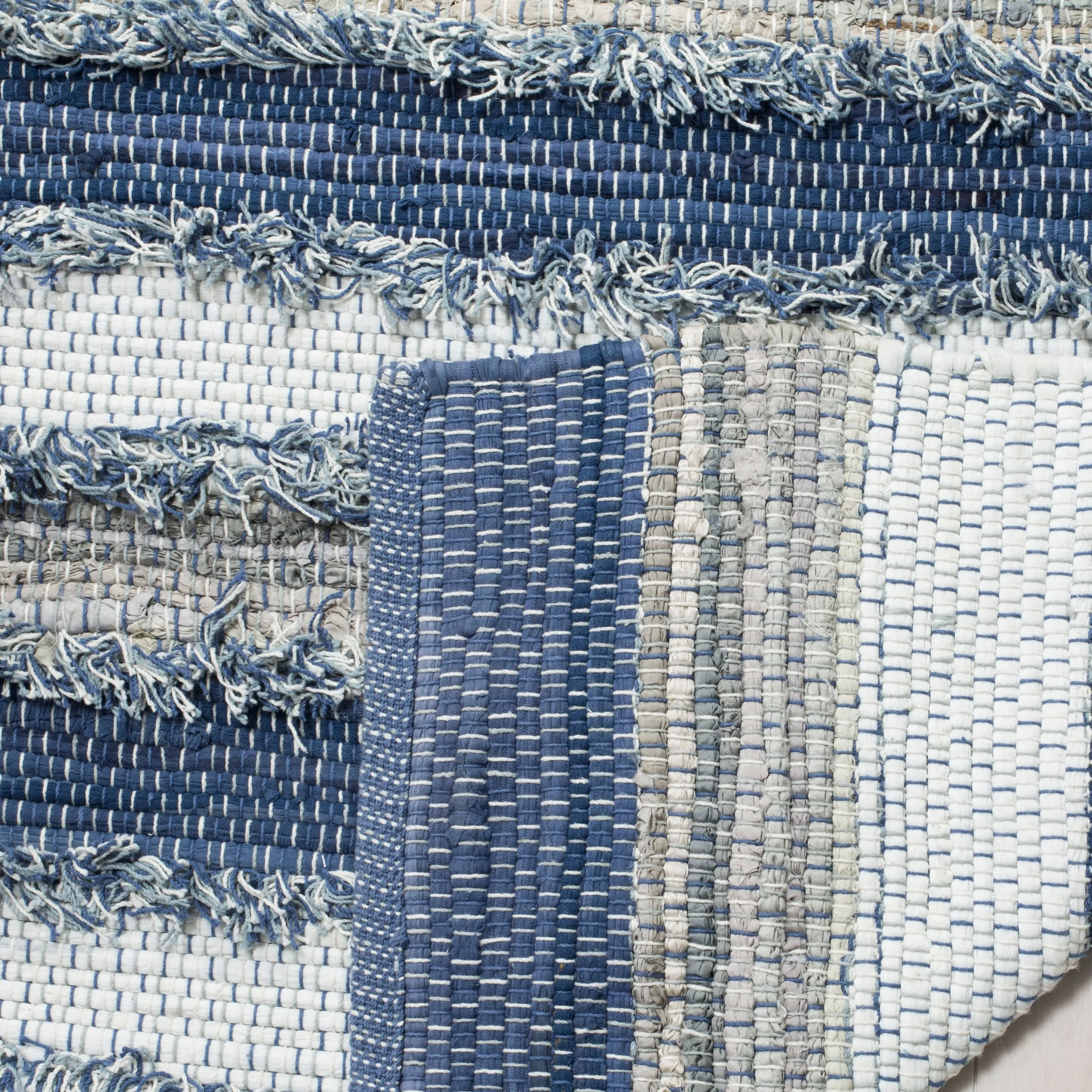 SAFAVIEH Handmade Flatweave Montauk Mridalini Casual Cotton Rug