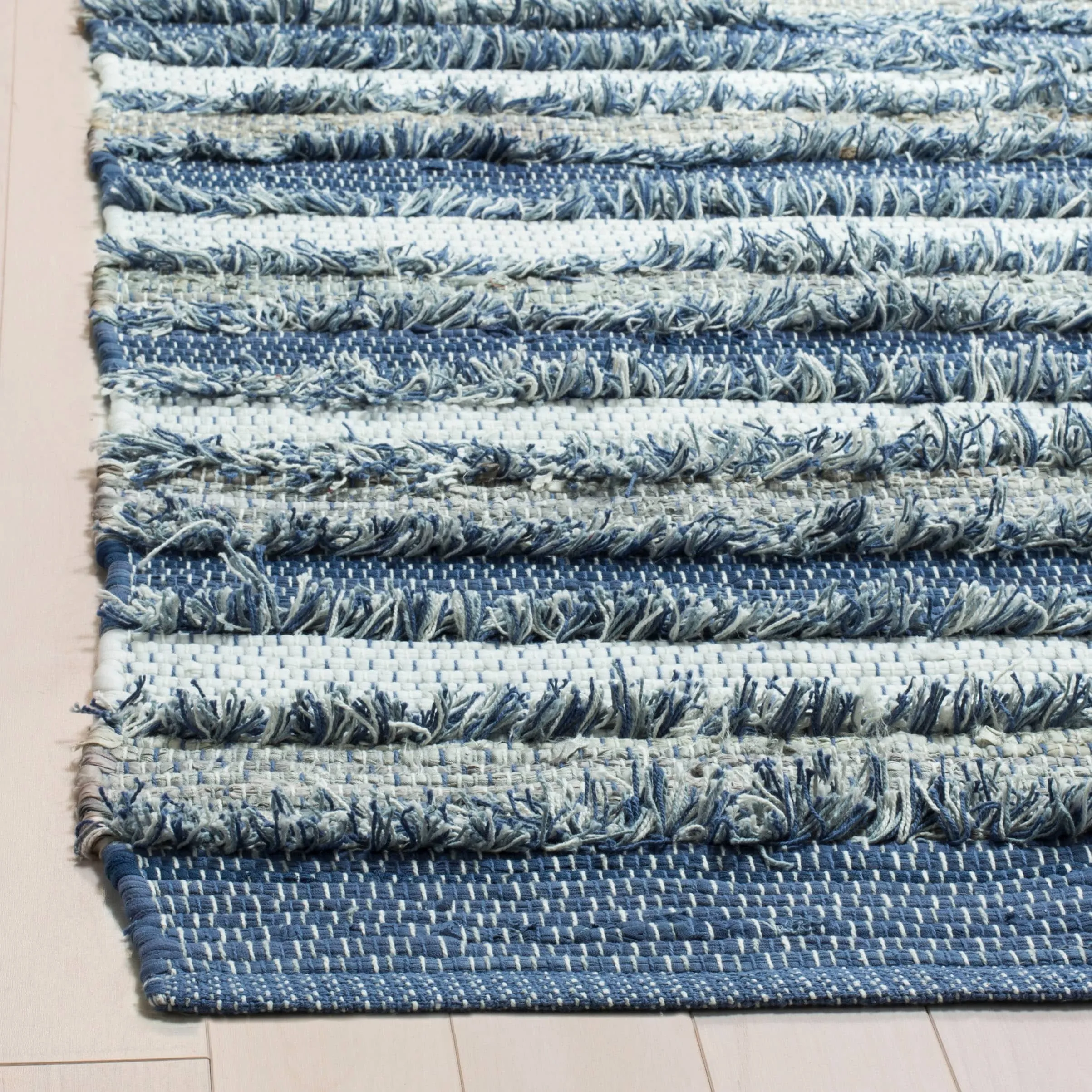 SAFAVIEH Handmade Flatweave Montauk Mridalini Casual Cotton Rug