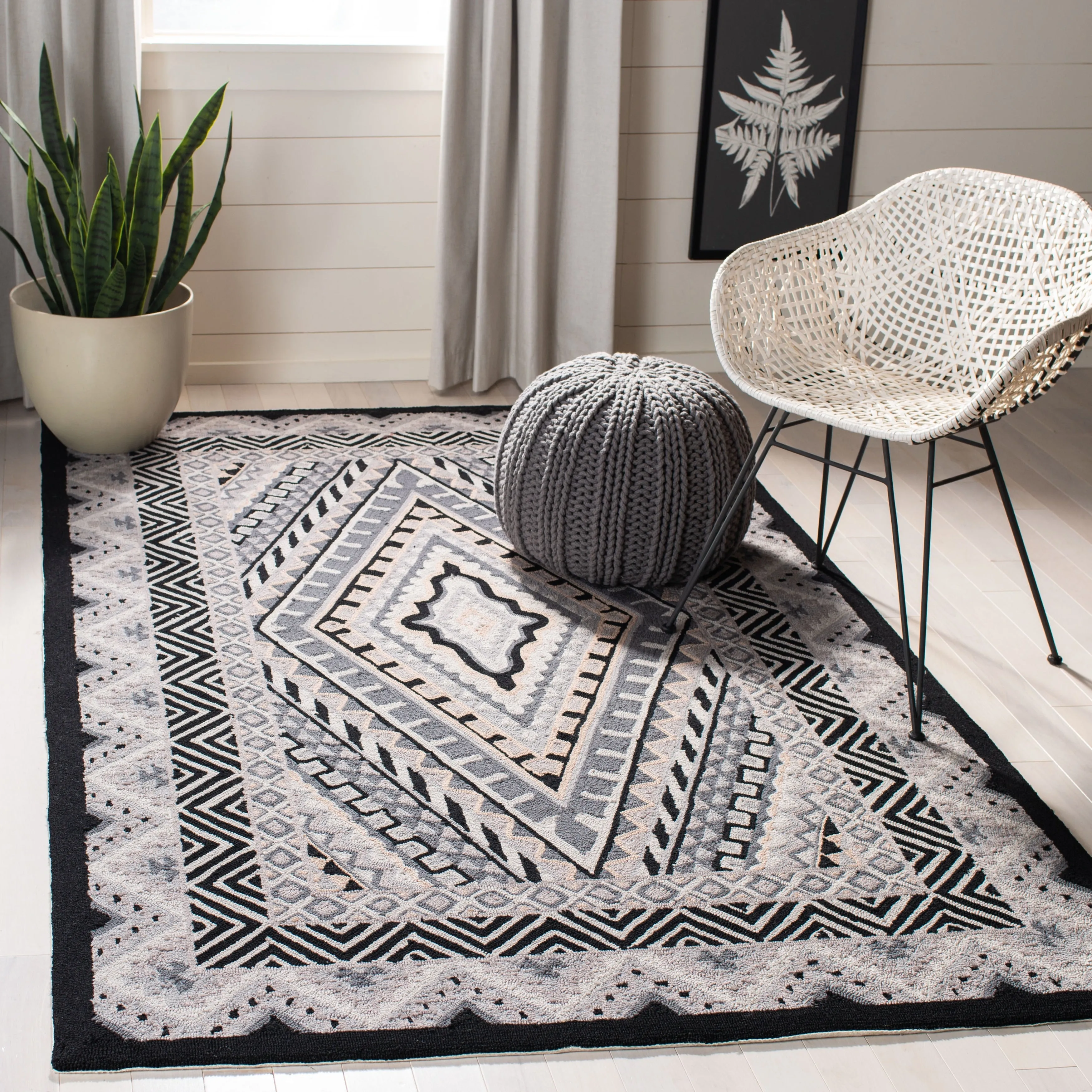 SAFAVIEH Handmade Four Seasons Piper Floral Rug