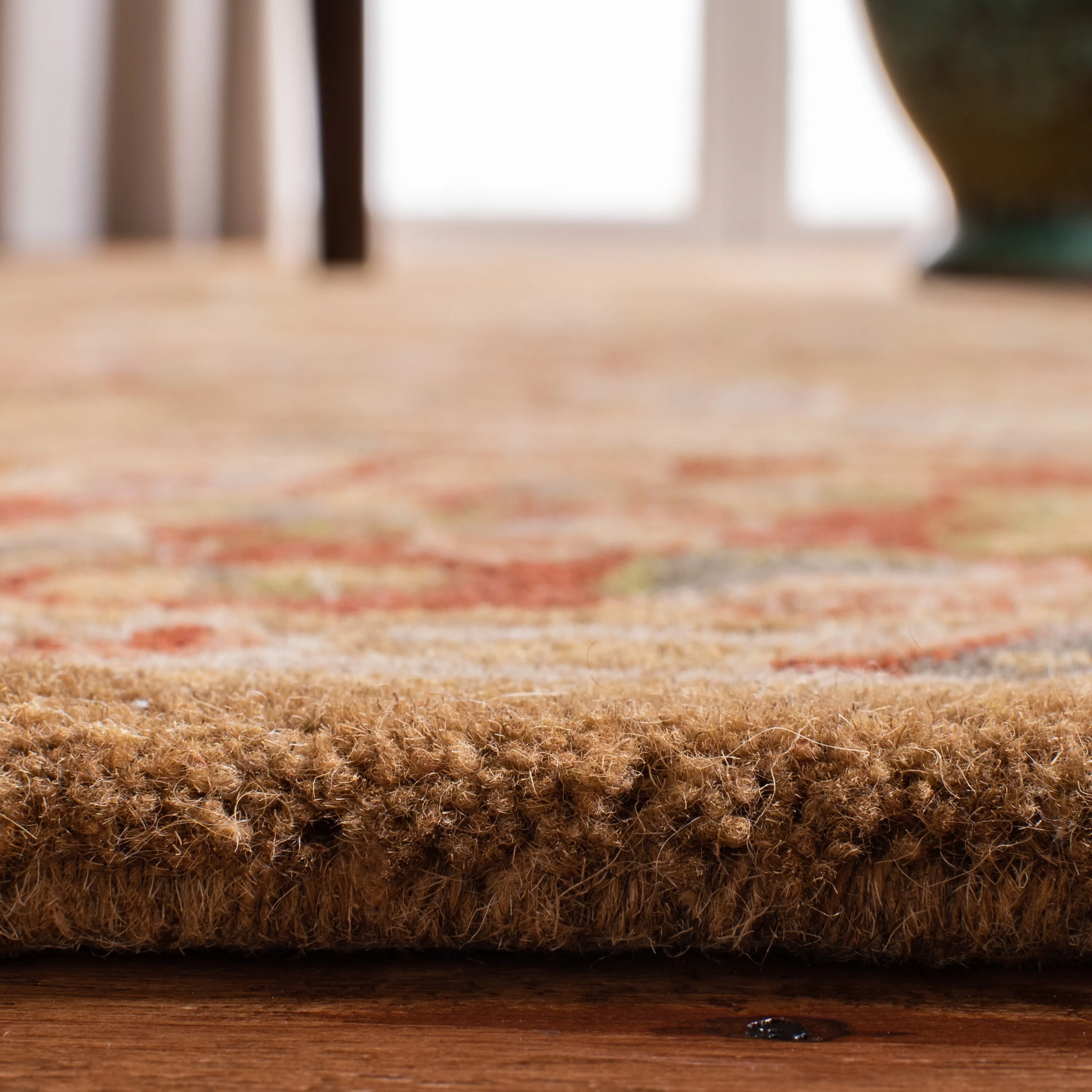 SAFAVIEH Handmade Heritage Field Flowers Traditional Oriental Wool Rug