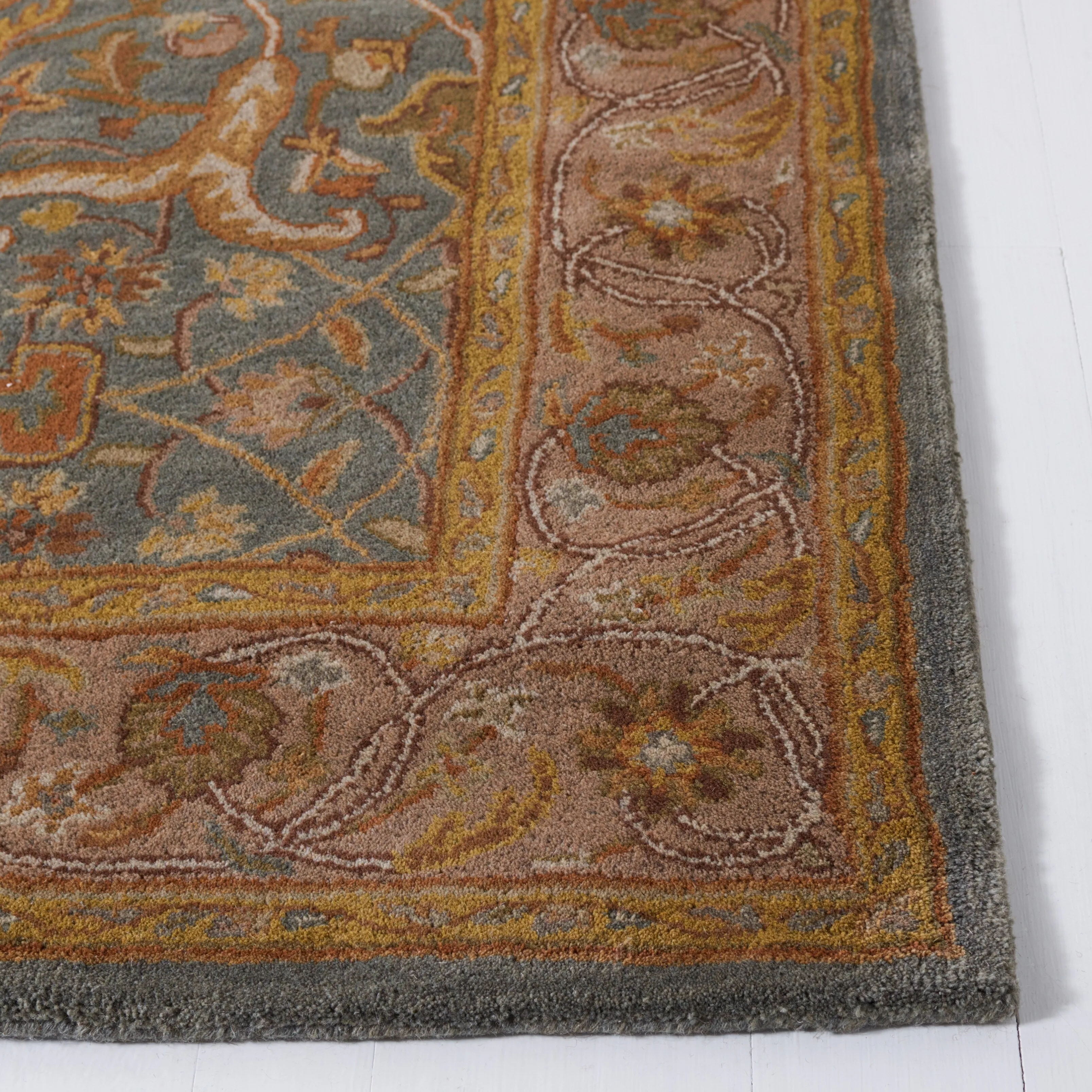SAFAVIEH Handmade Heritage Folklore Traditional Oriental Wool Rug