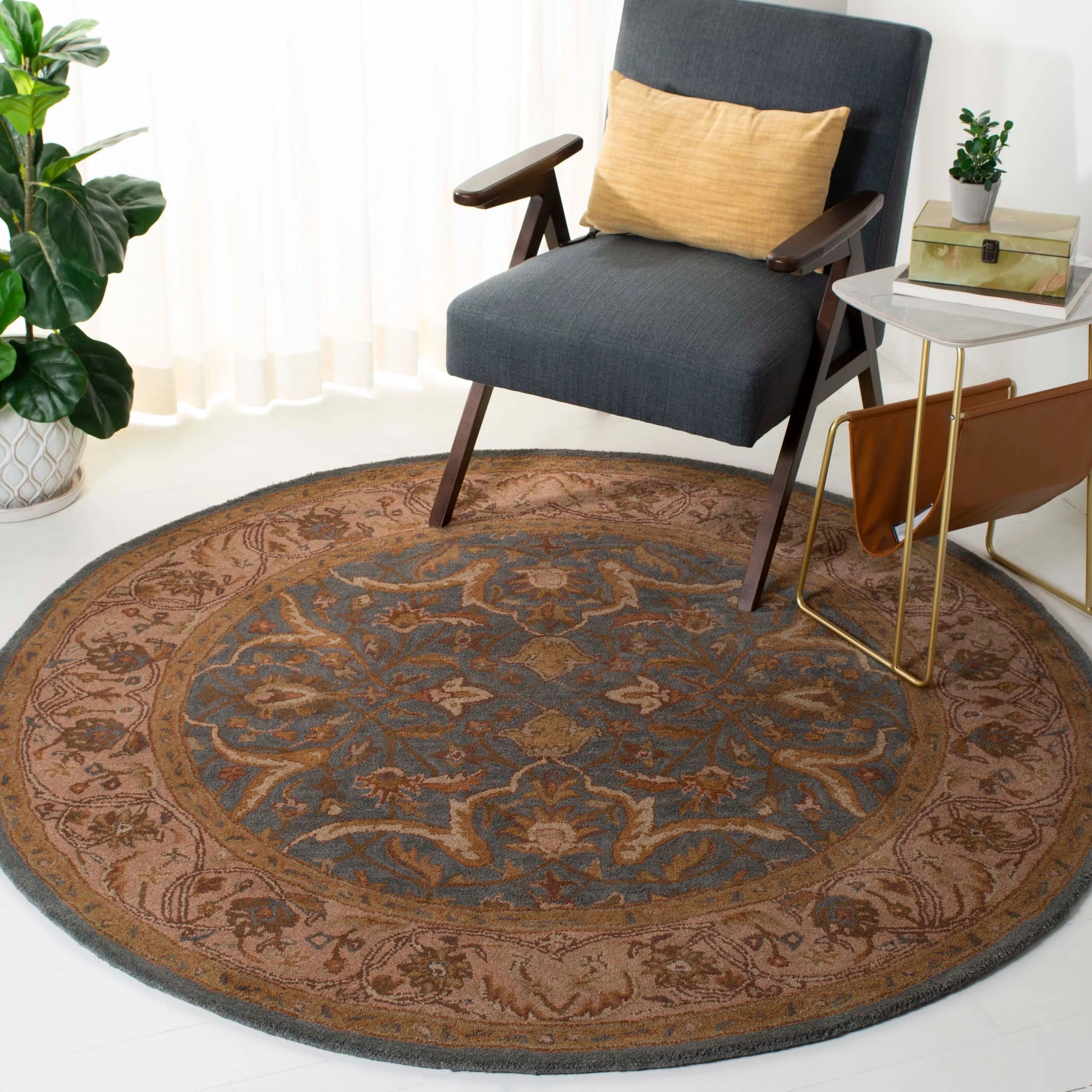SAFAVIEH Handmade Heritage Folklore Traditional Oriental Wool Rug