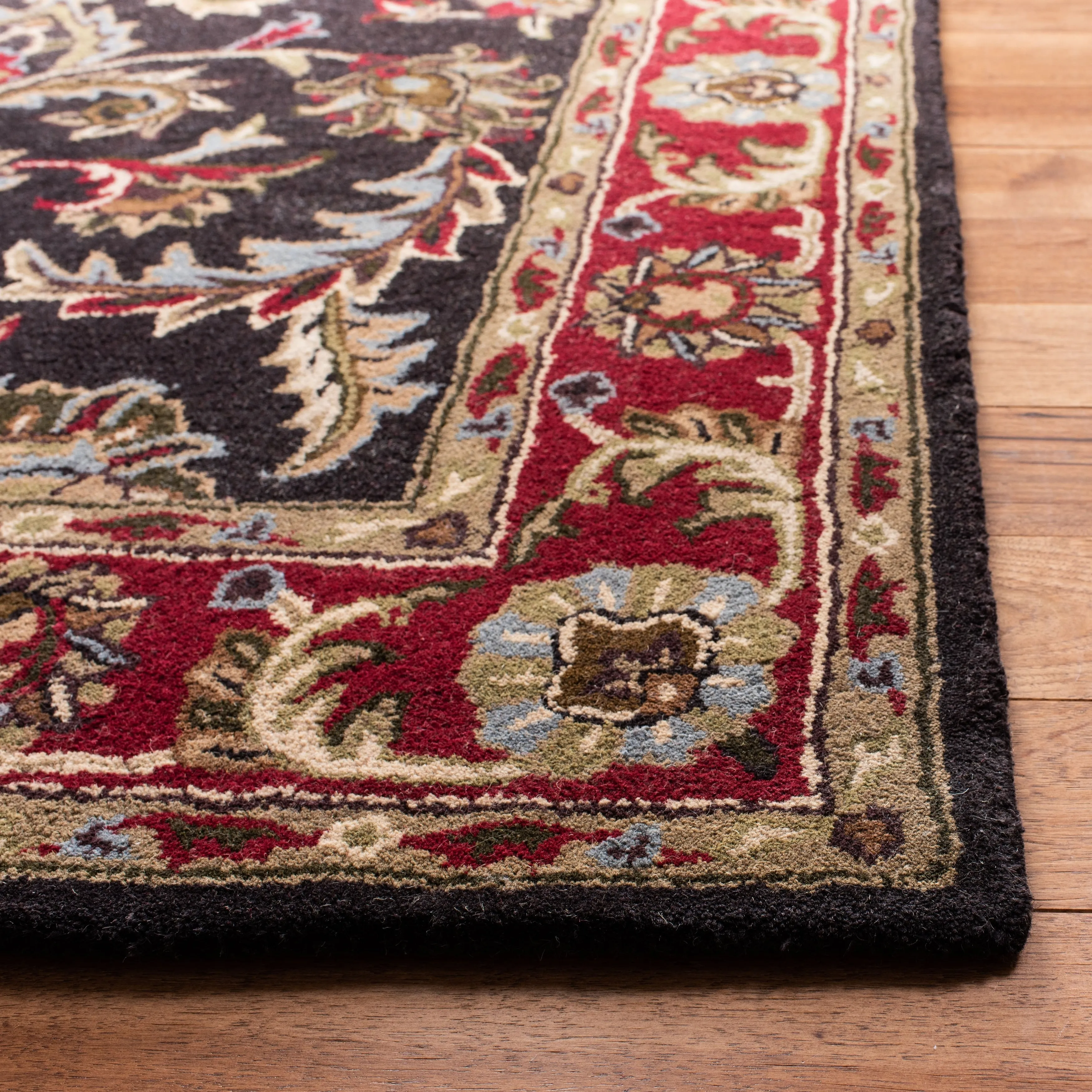 SAFAVIEH Handmade Heritage Tangier Traditional Oriental Wool Rug