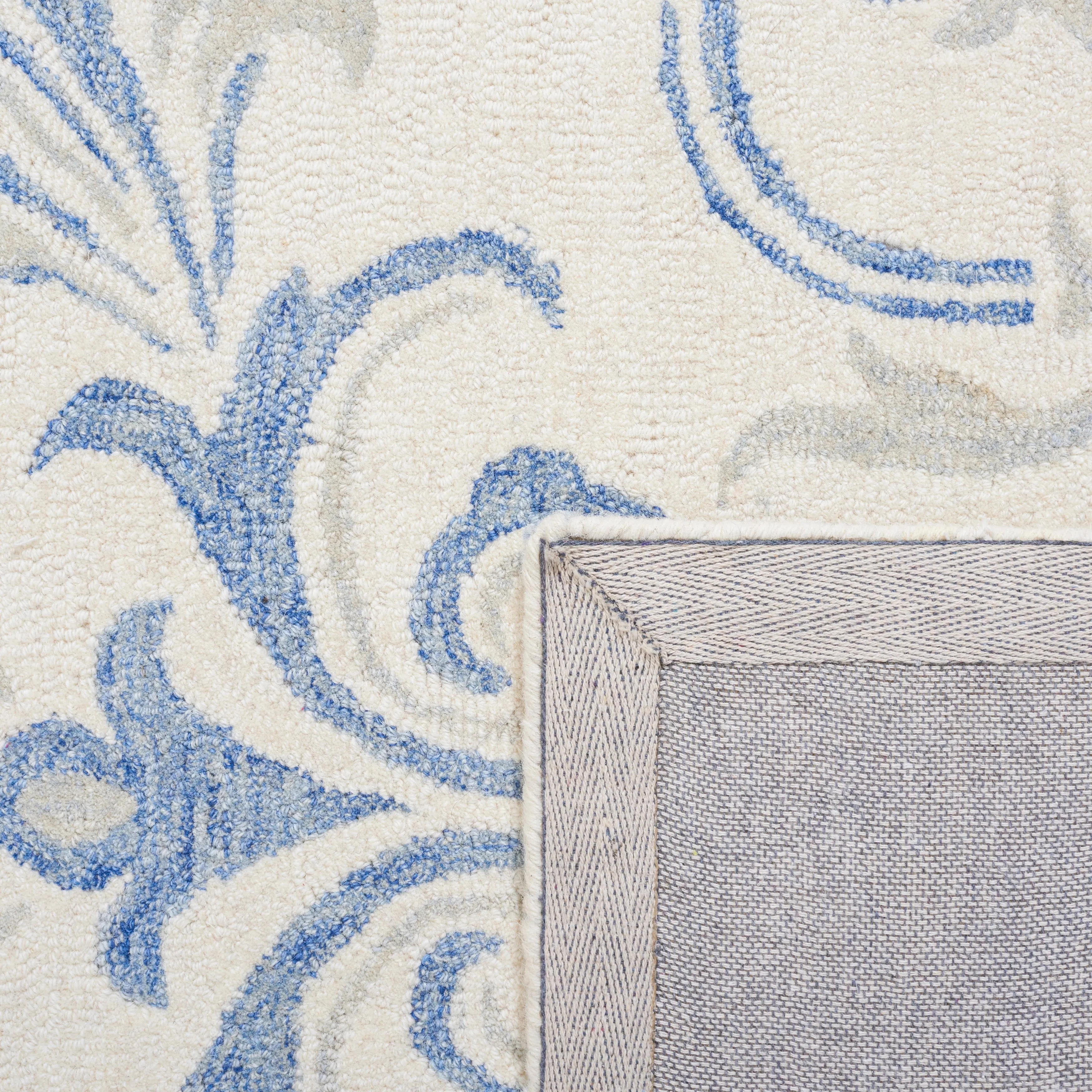 SAFAVIEH Handmade Jardin Alegria Scroll Wool Rug
