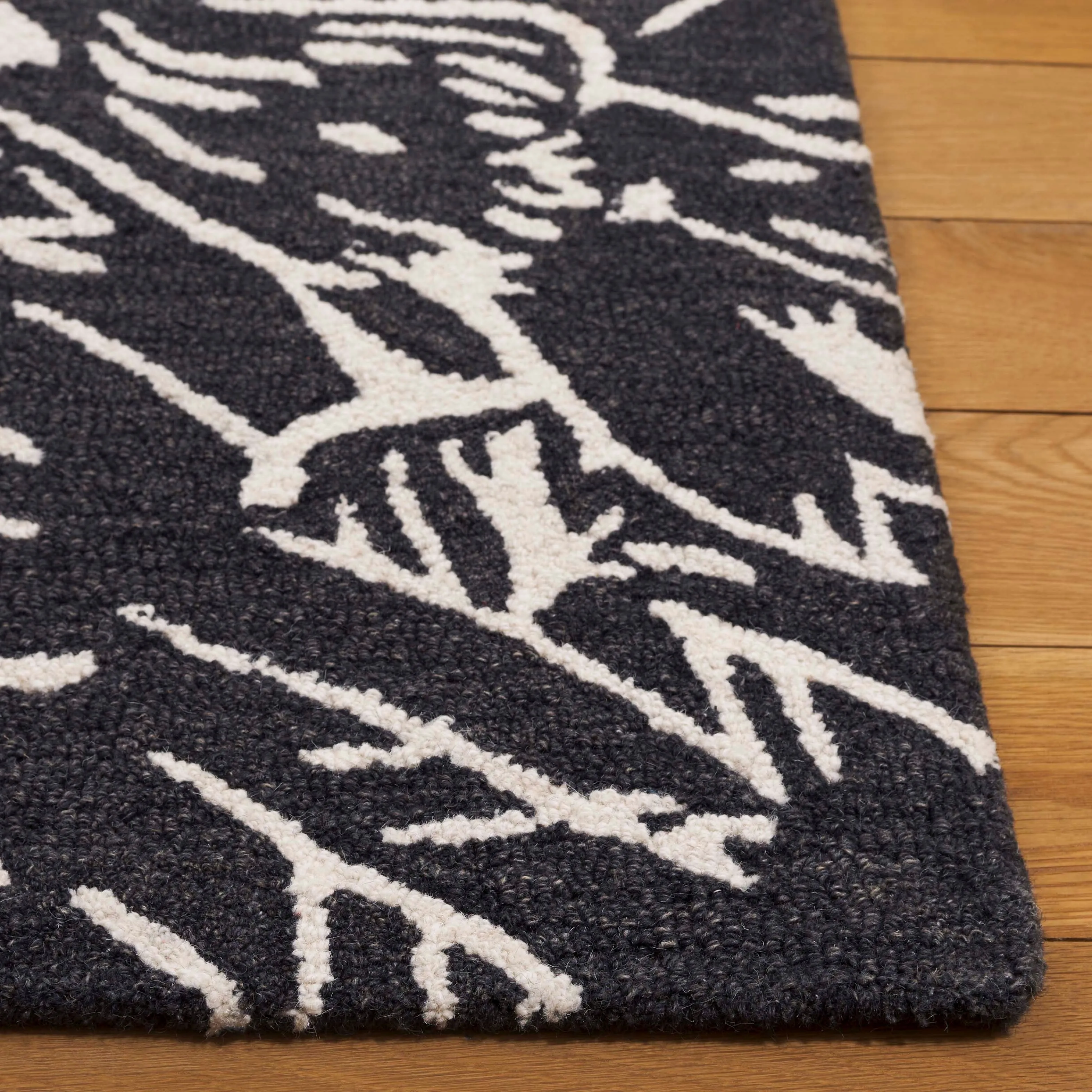 SAFAVIEH Handmade Jardin Antonella Country Wool Rug