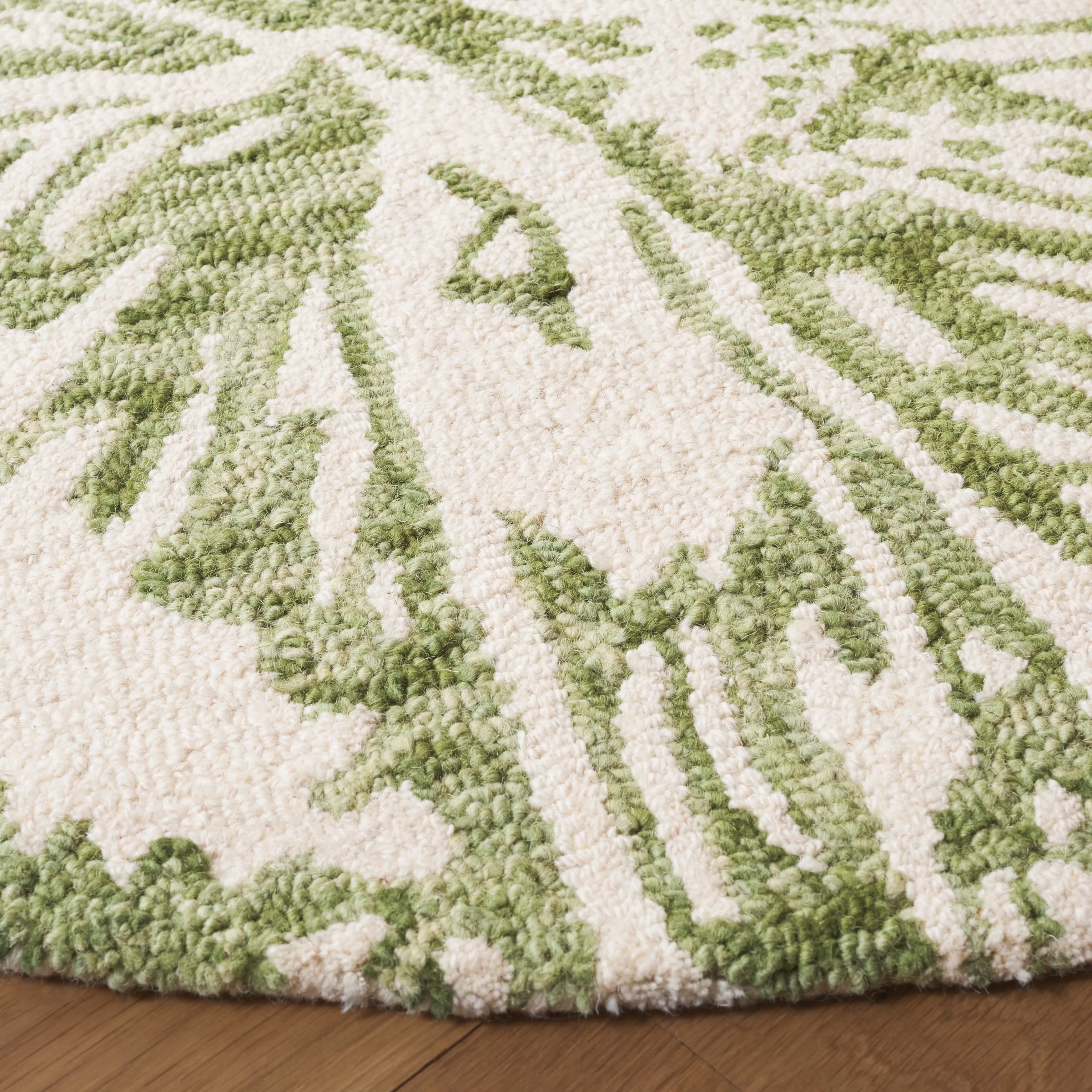 SAFAVIEH Handmade Jardin Antonella Country Wool Rug