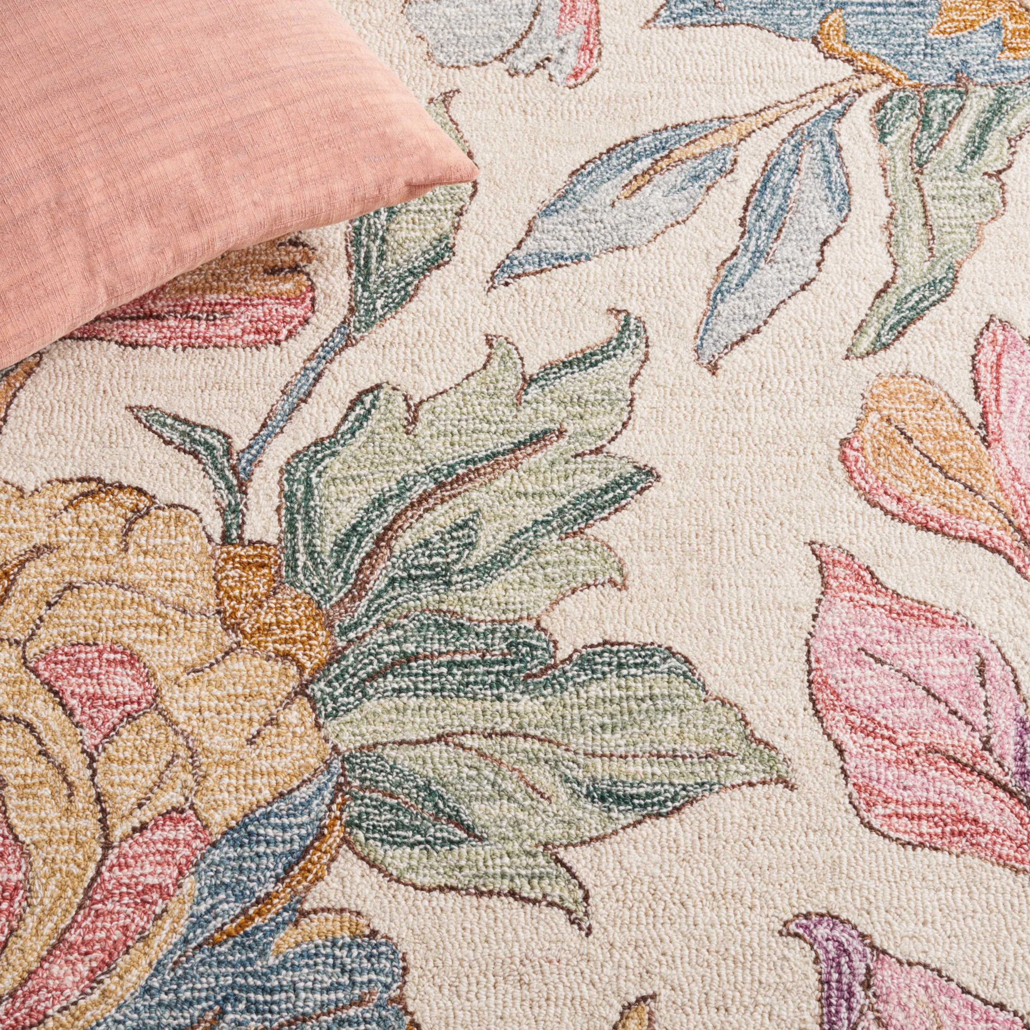 SAFAVIEH Handmade Jardin Gaetane Country Wool Rug