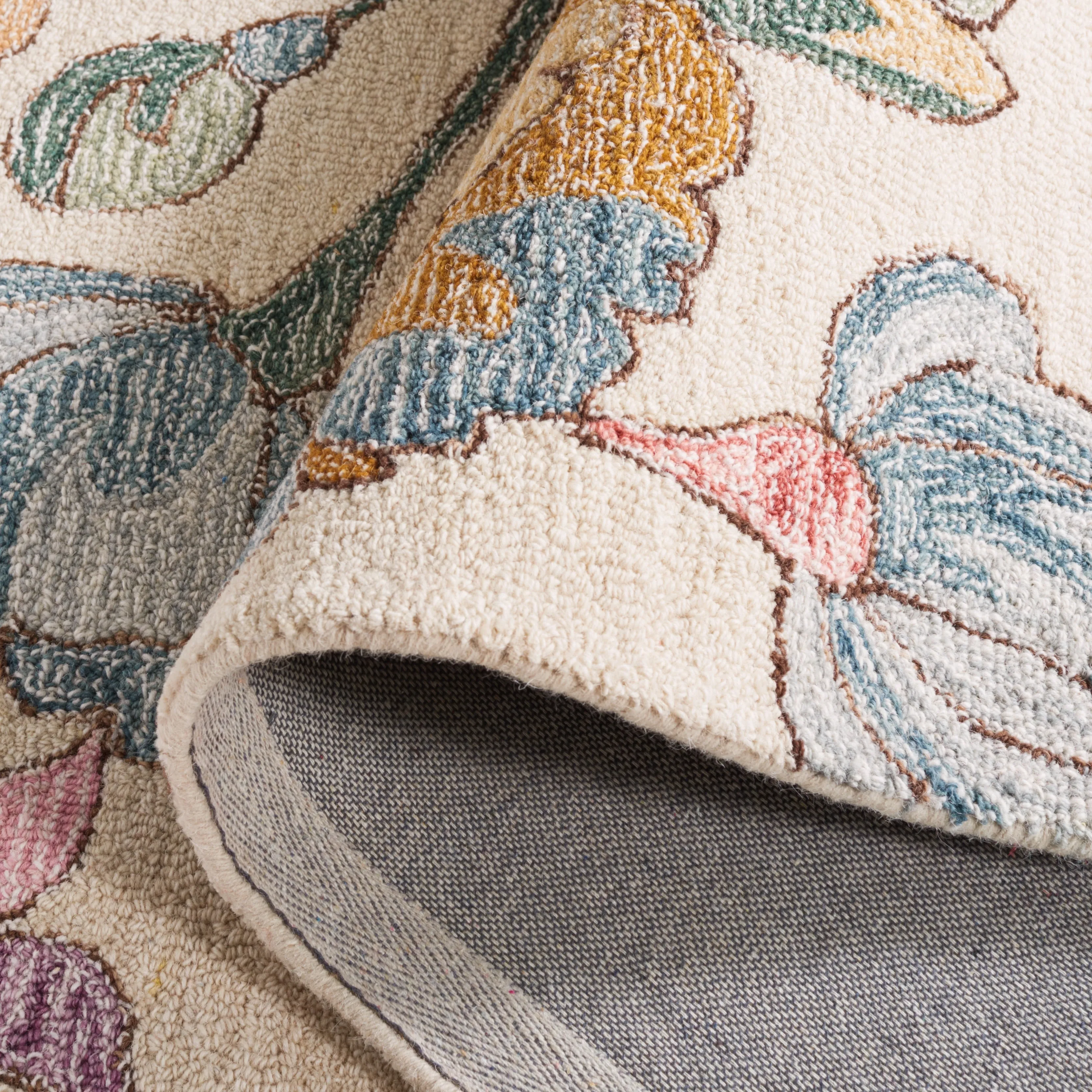 SAFAVIEH Handmade Jardin Gaetane Country Wool Rug