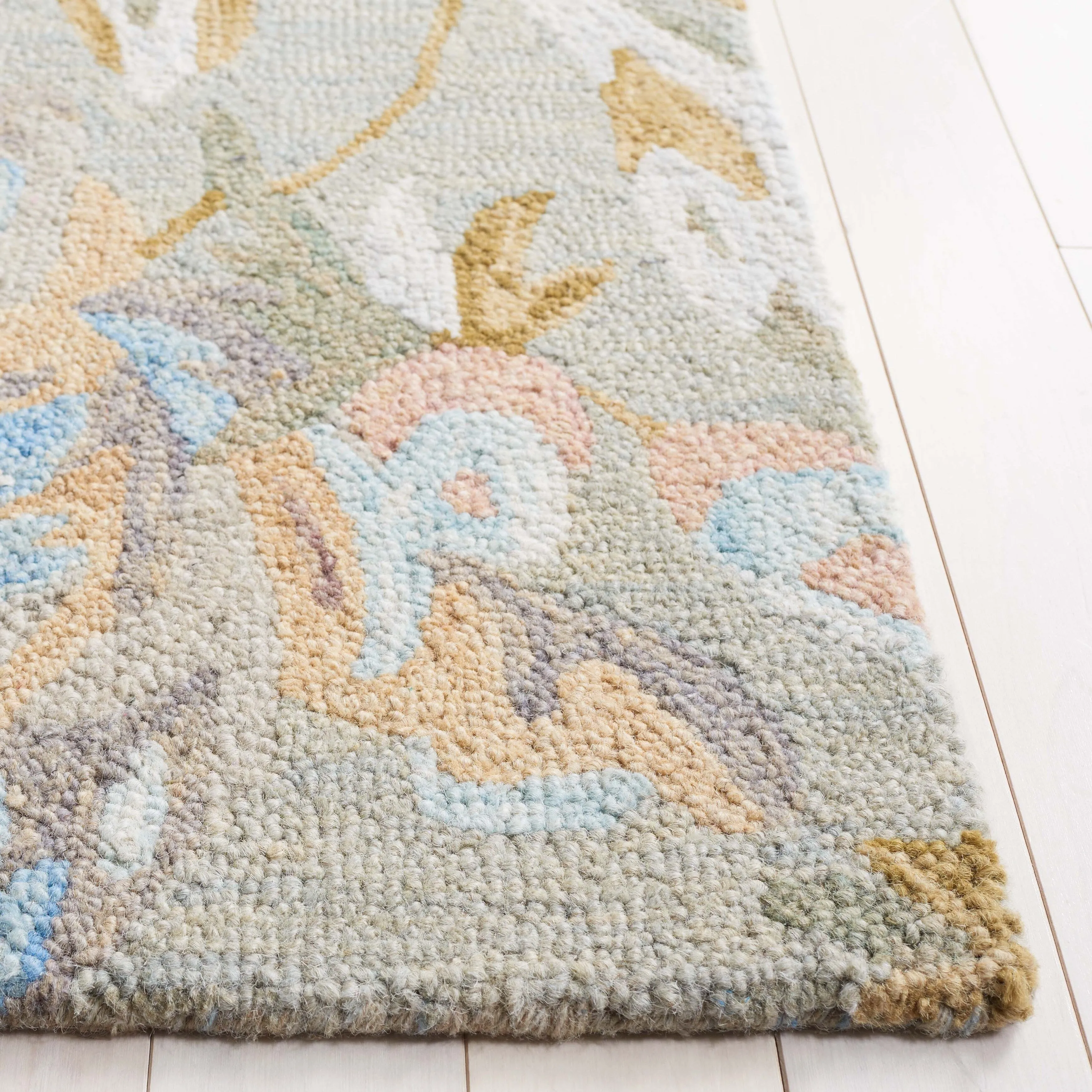 SAFAVIEH Handmade Jardin Sanni Floral Wool Rug