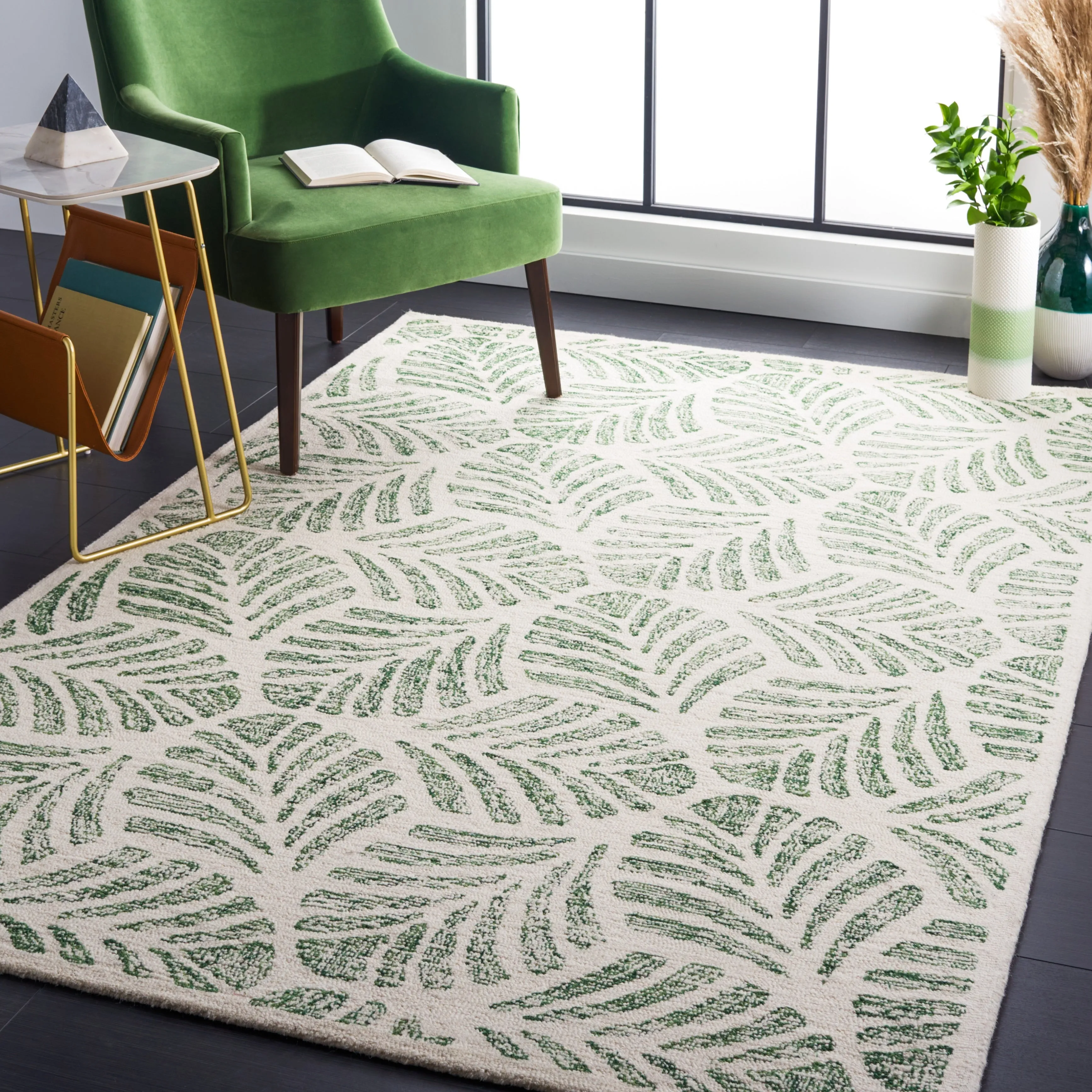 SAFAVIEH Handmade Jardin Sayde Botanical Wool Rug