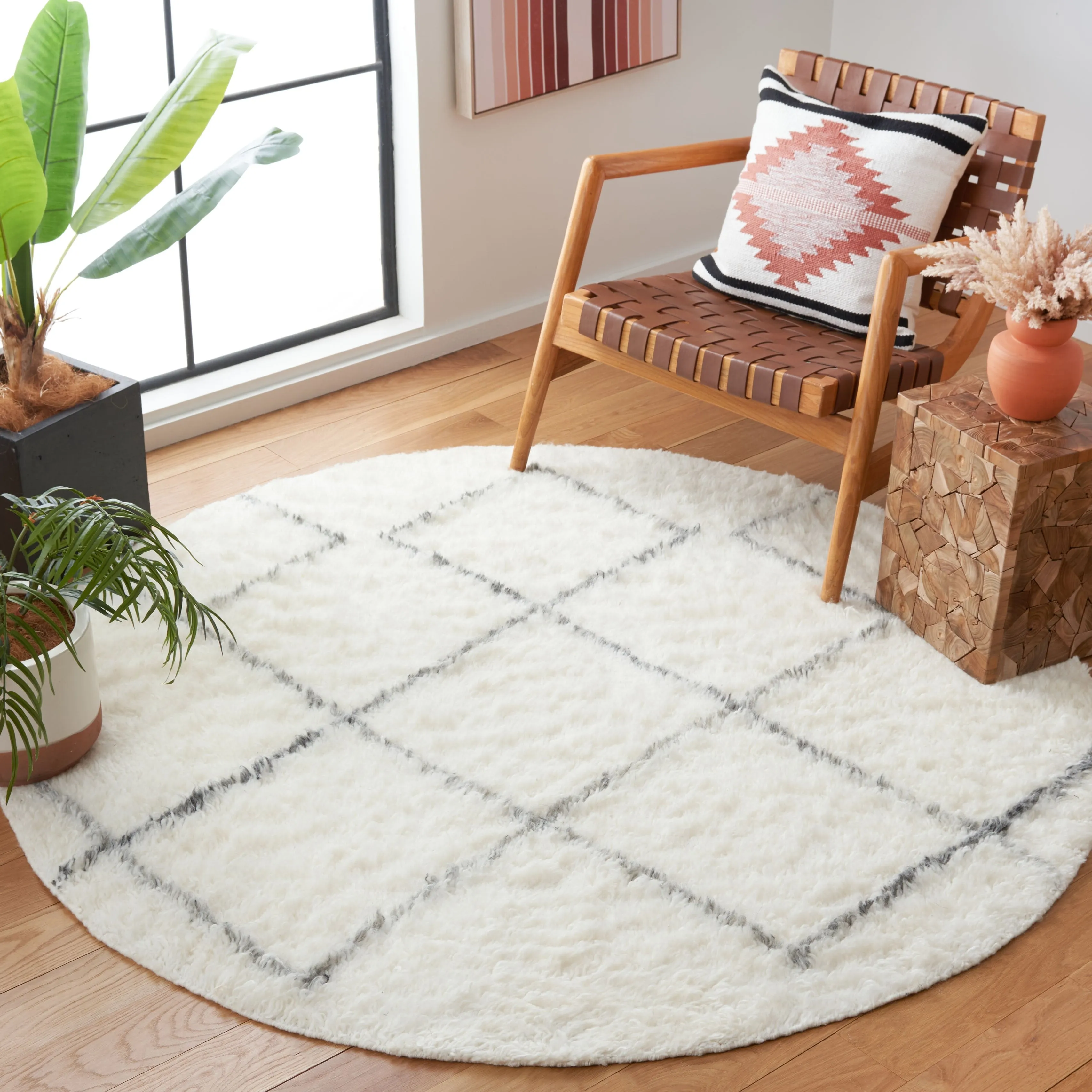 SAFAVIEH Handmade Kenya Gunel Moroccan Boho Wool Rug