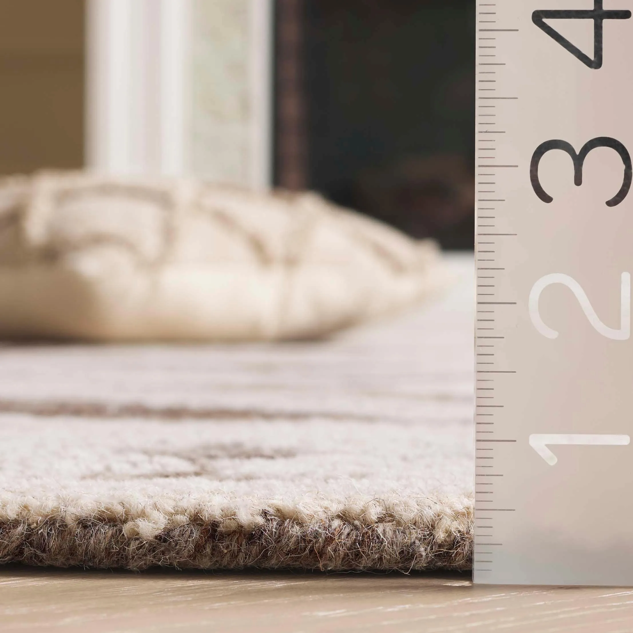 SAFAVIEH Handmade Kenya Lirie Southwestern Wool Rug