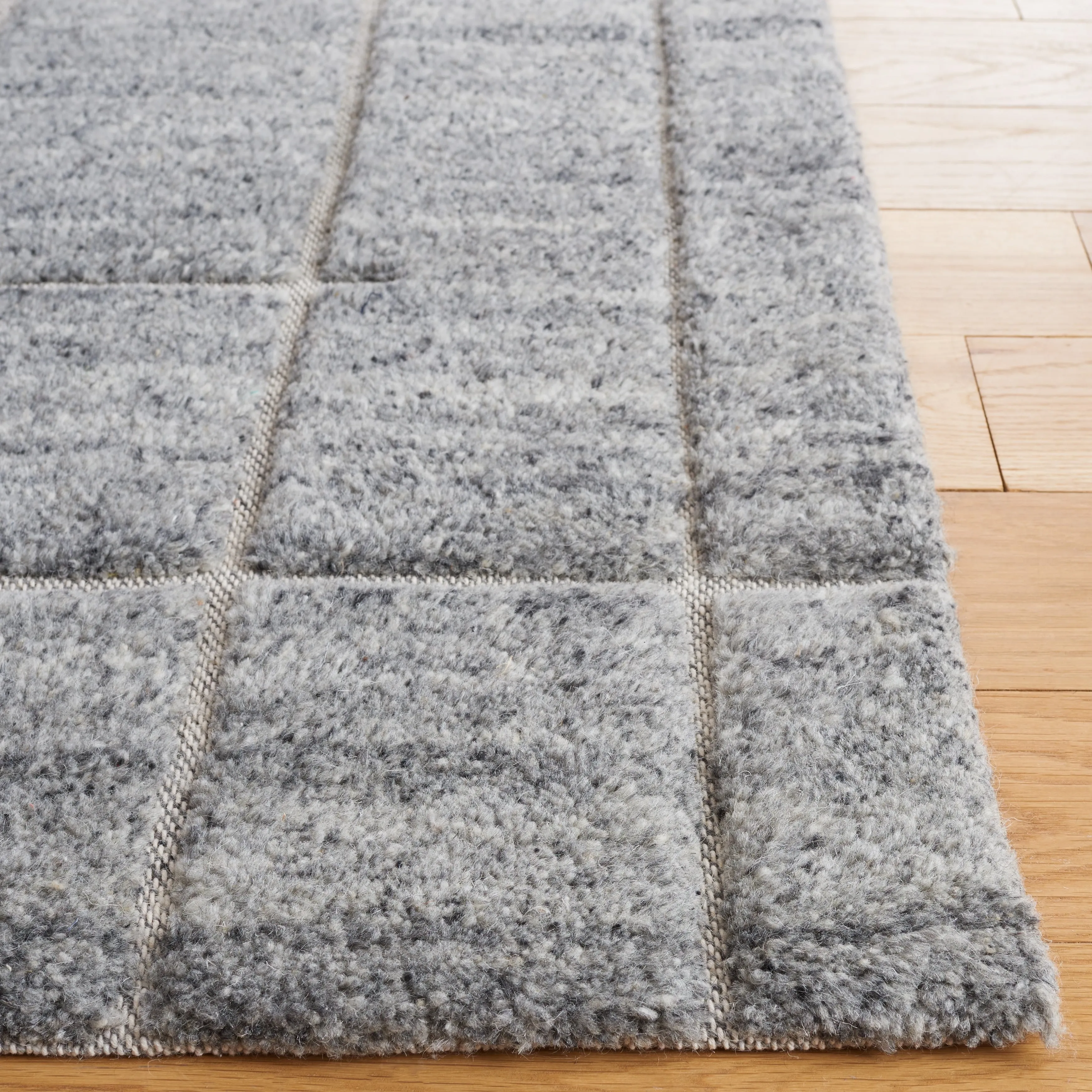 SAFAVIEH Handmade Kenya Maeva Wool Rug