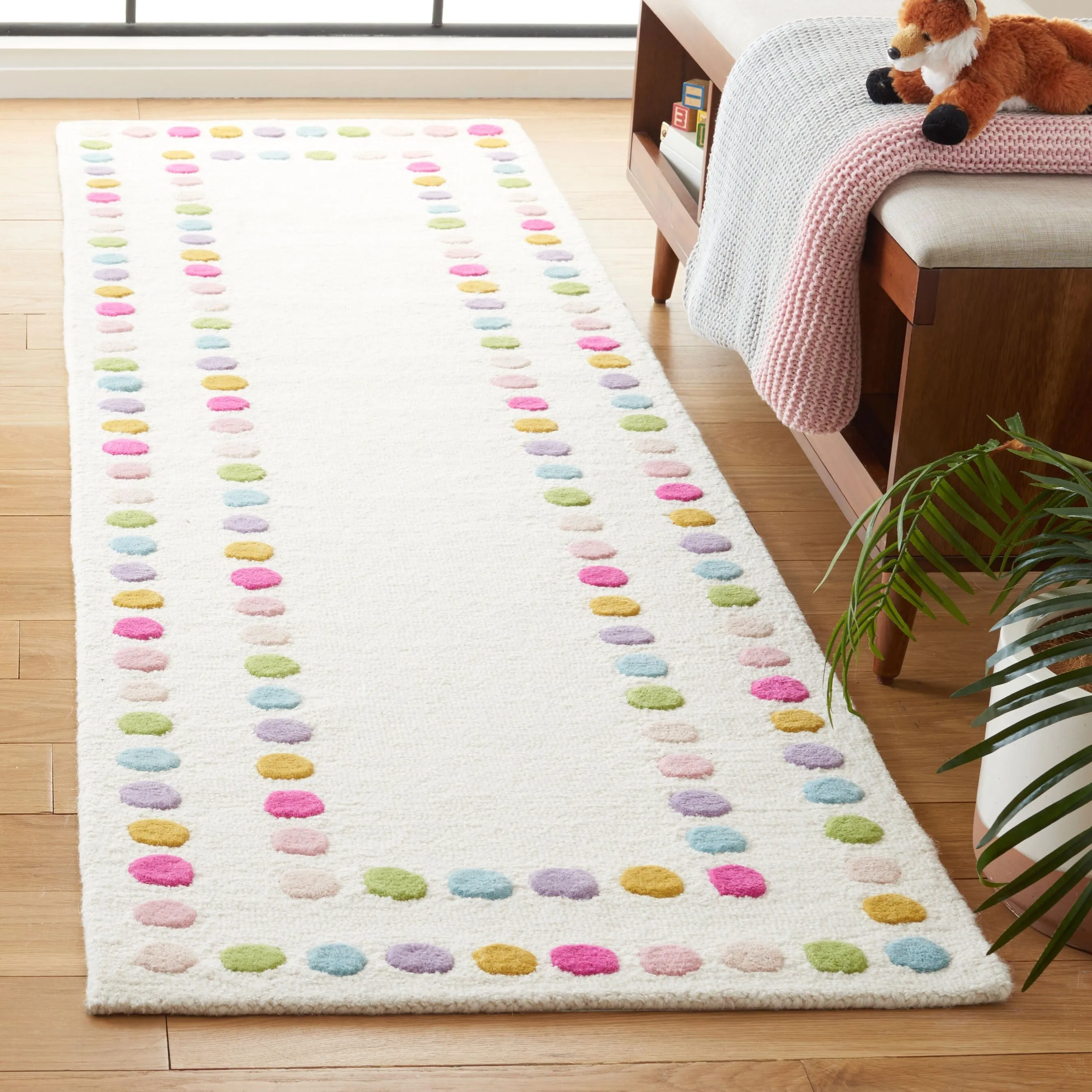 SAFAVIEH Handmade Kids Destini Dots Wool Rug