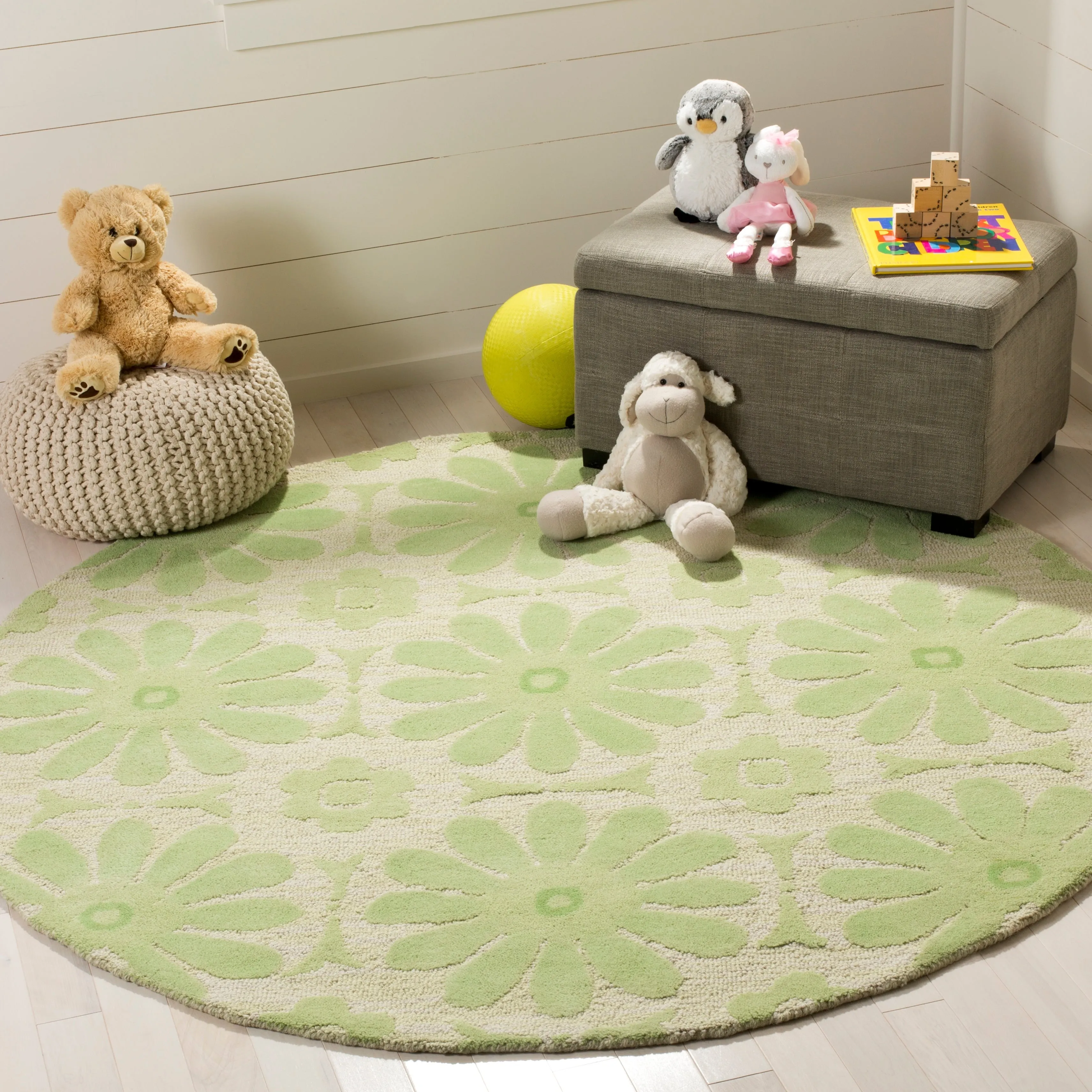 SAFAVIEH Handmade Kids Shyann Wool Rug