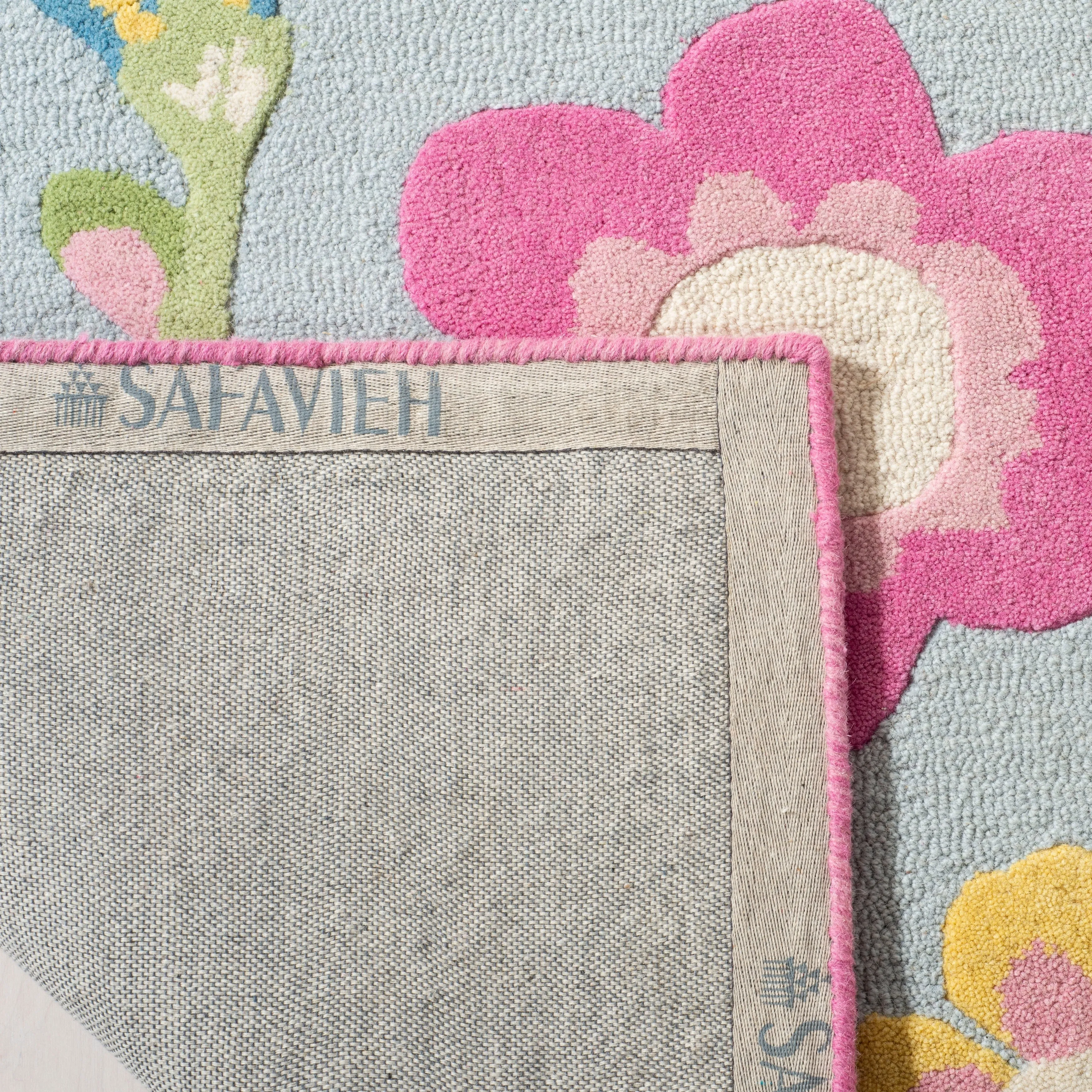 SAFAVIEH Handmade Kids Tatianna Wool Rug