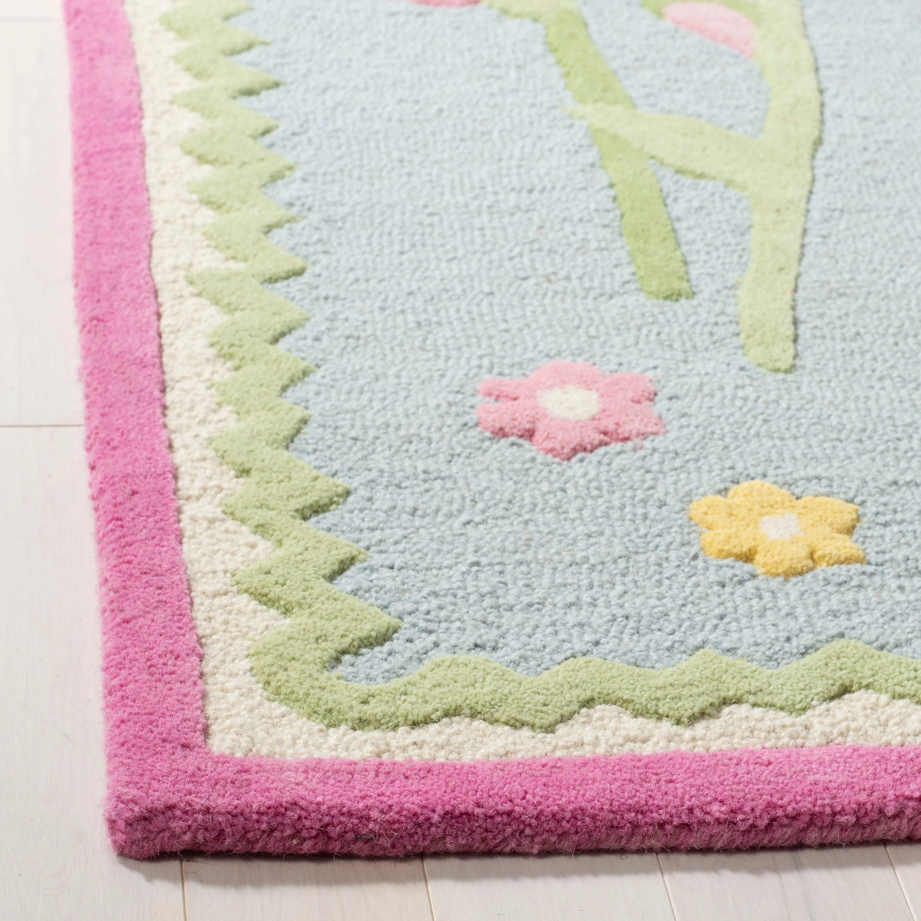 SAFAVIEH Handmade Kids Tatianna Wool Rug