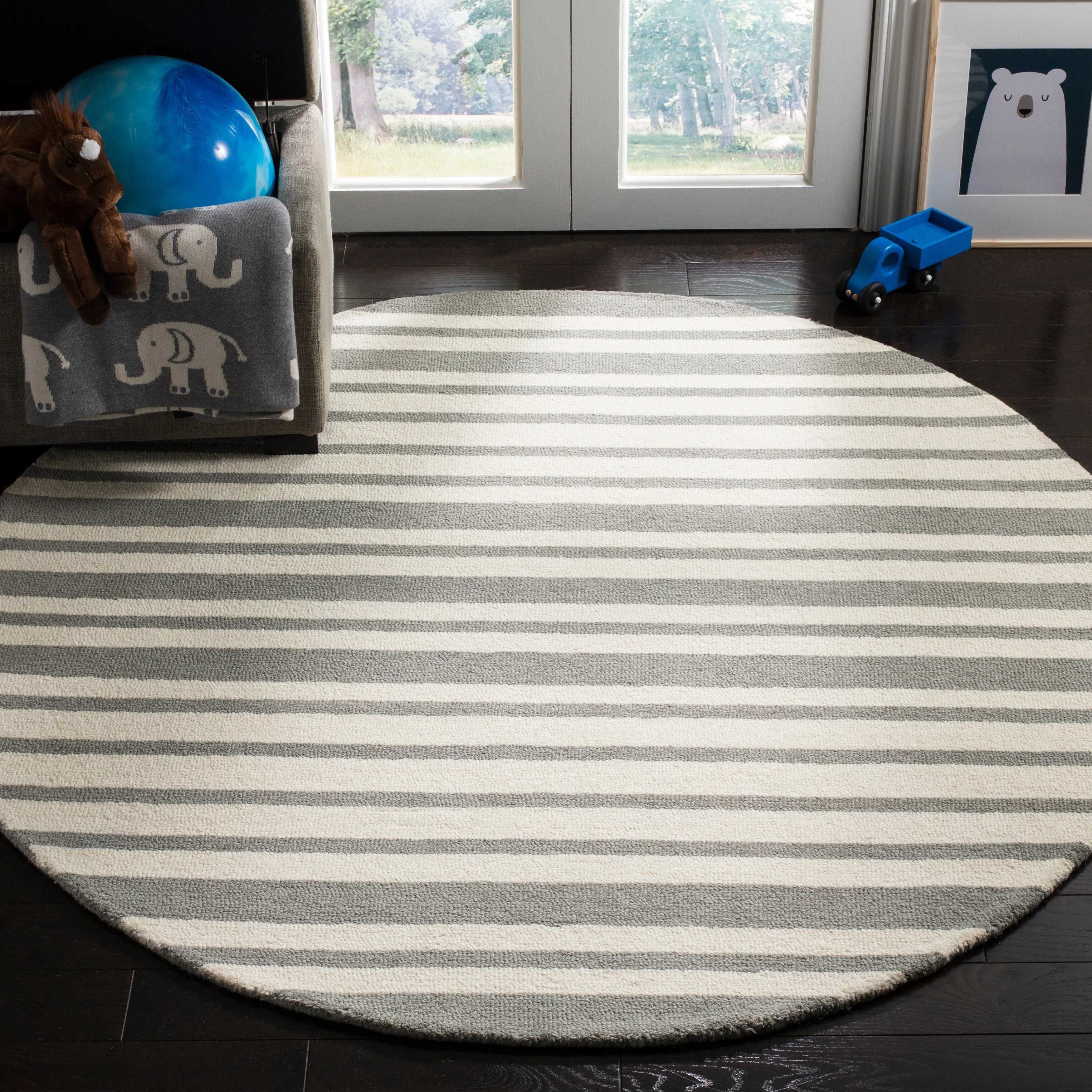 SAFAVIEH Handmade Kids Yazmin Wool Rug