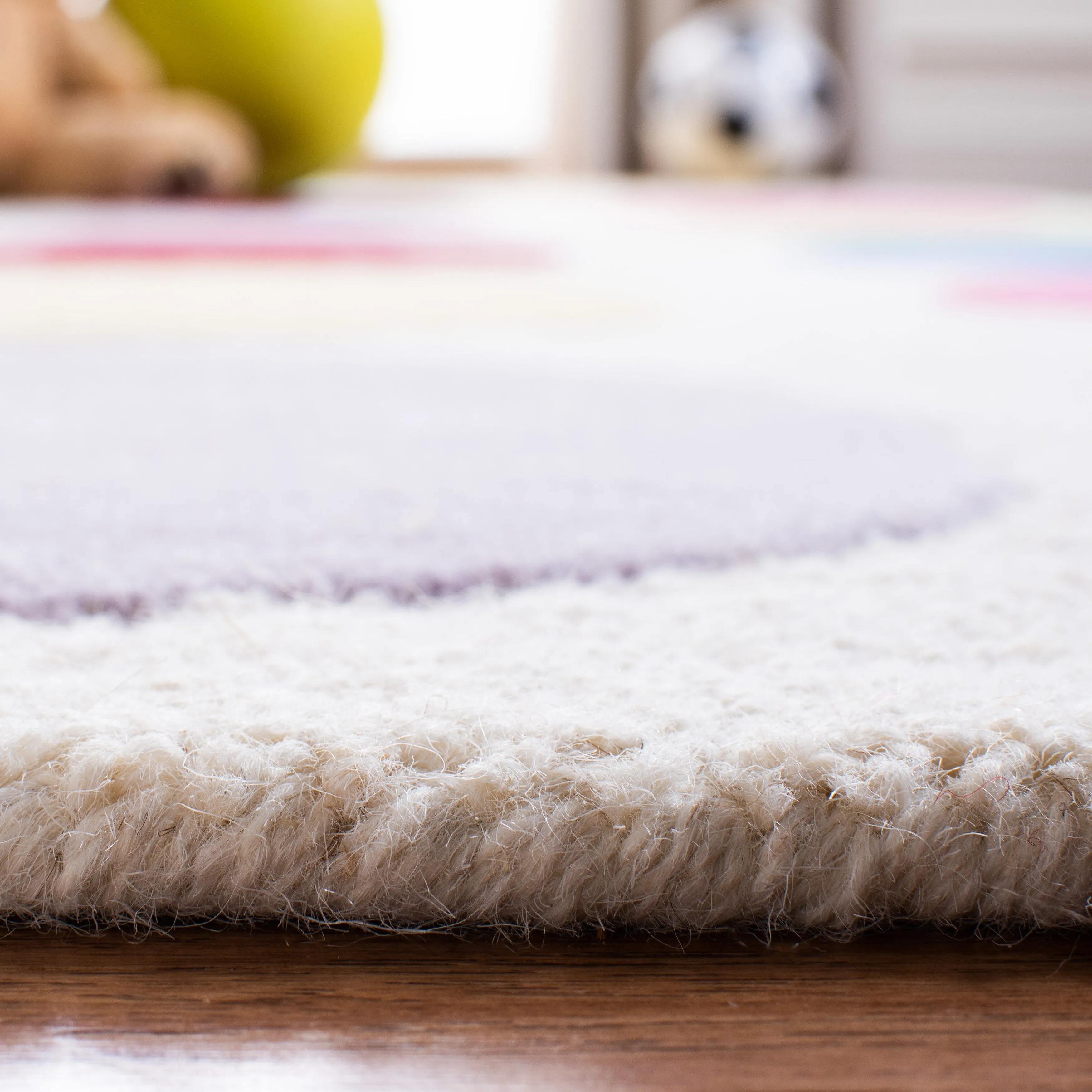 SAFAVIEH Handmade Kids Zhane Wool Rug