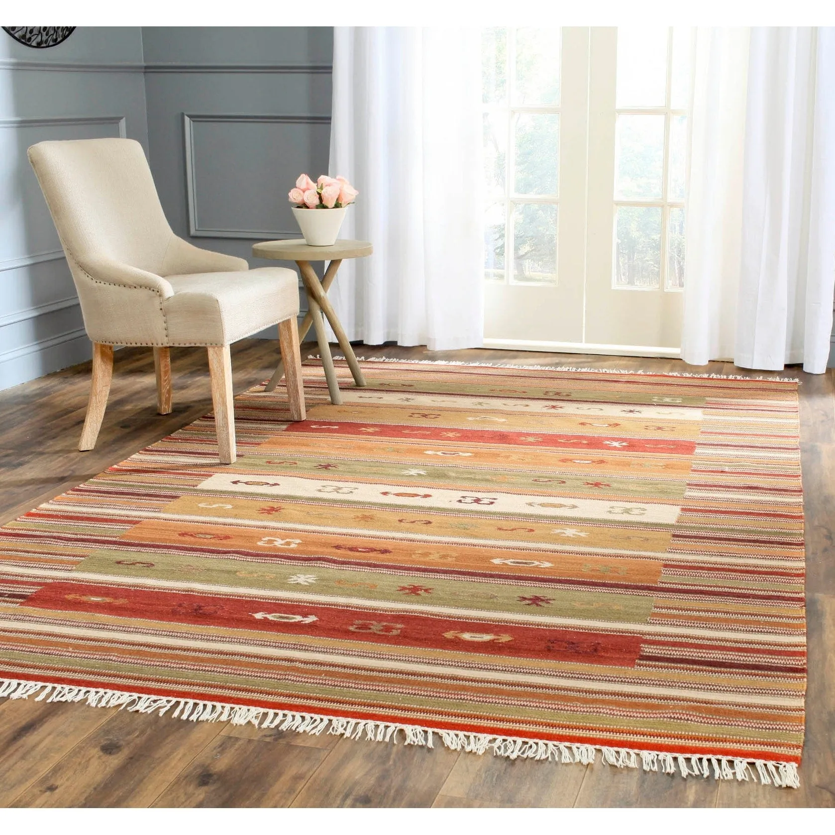 SAFAVIEH Handmade Kilim Nayely Mechteld Casual Tribal Wool Rug
