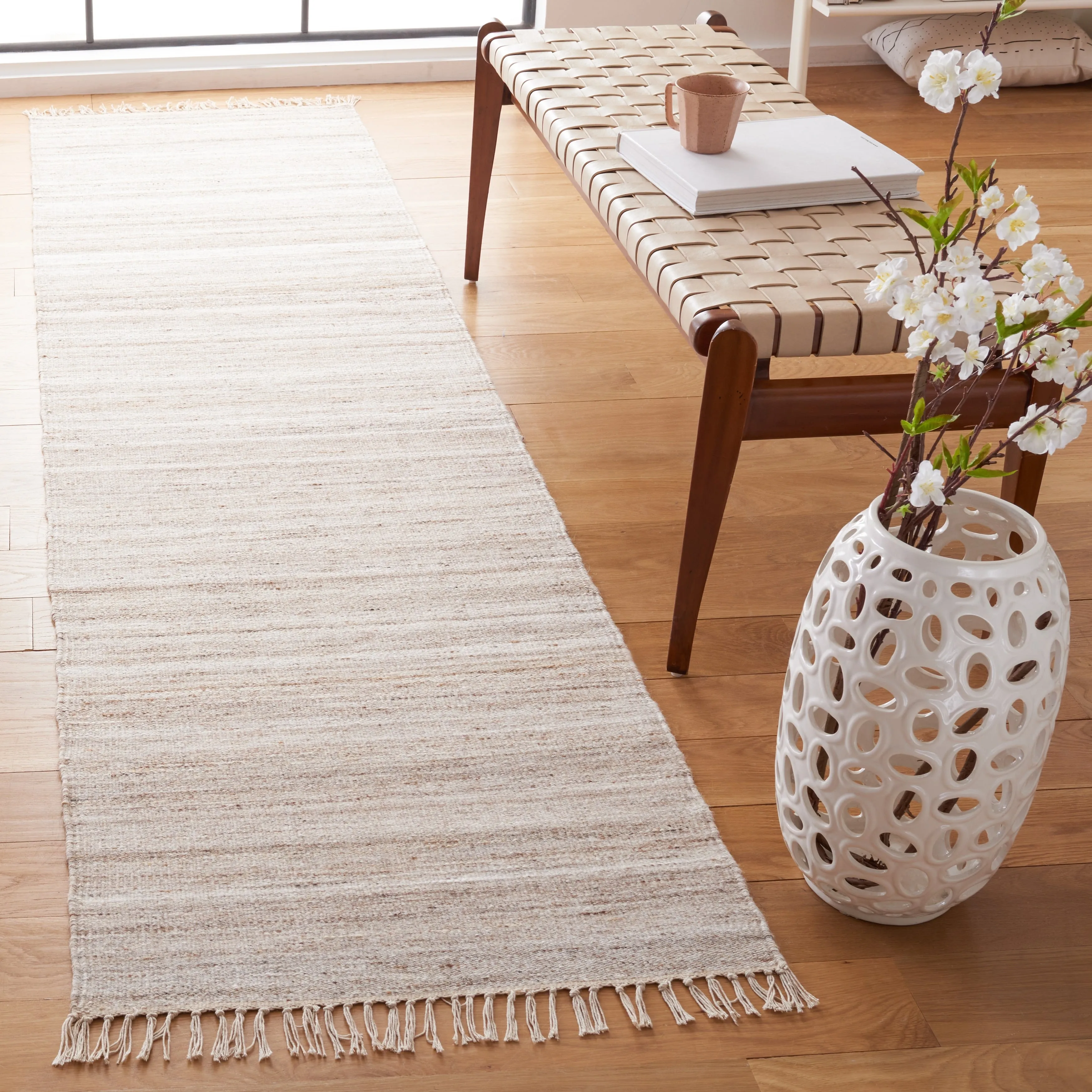 SAFAVIEH Handmade Kilim Welmoed Wool Fringe Rug