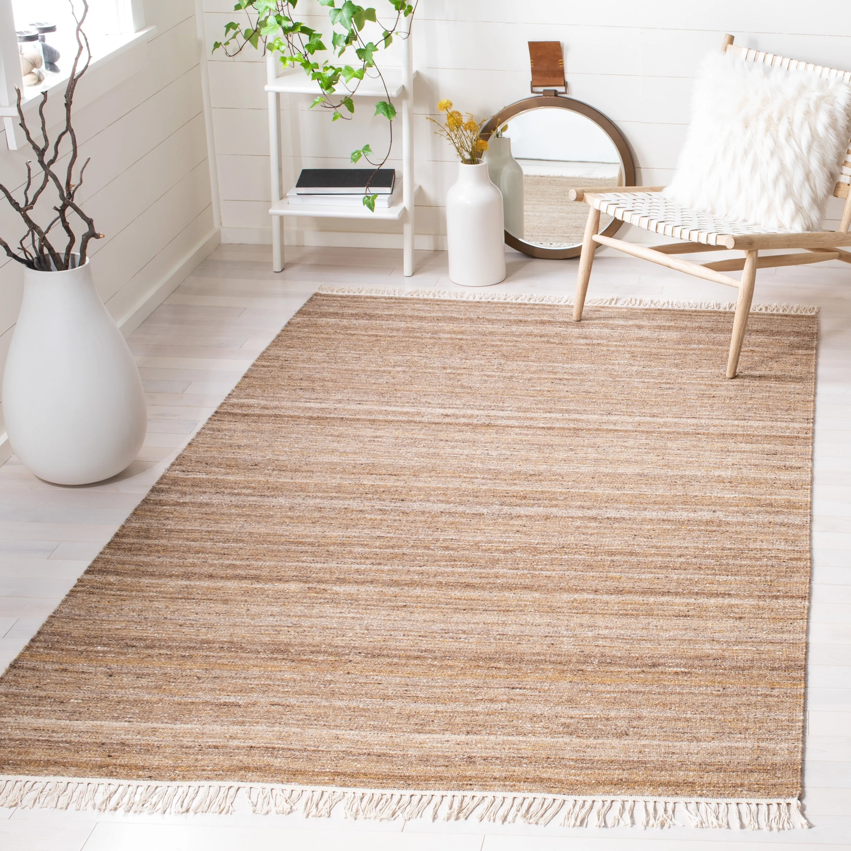 SAFAVIEH Handmade Kilim Welmoed Wool Fringe Rug