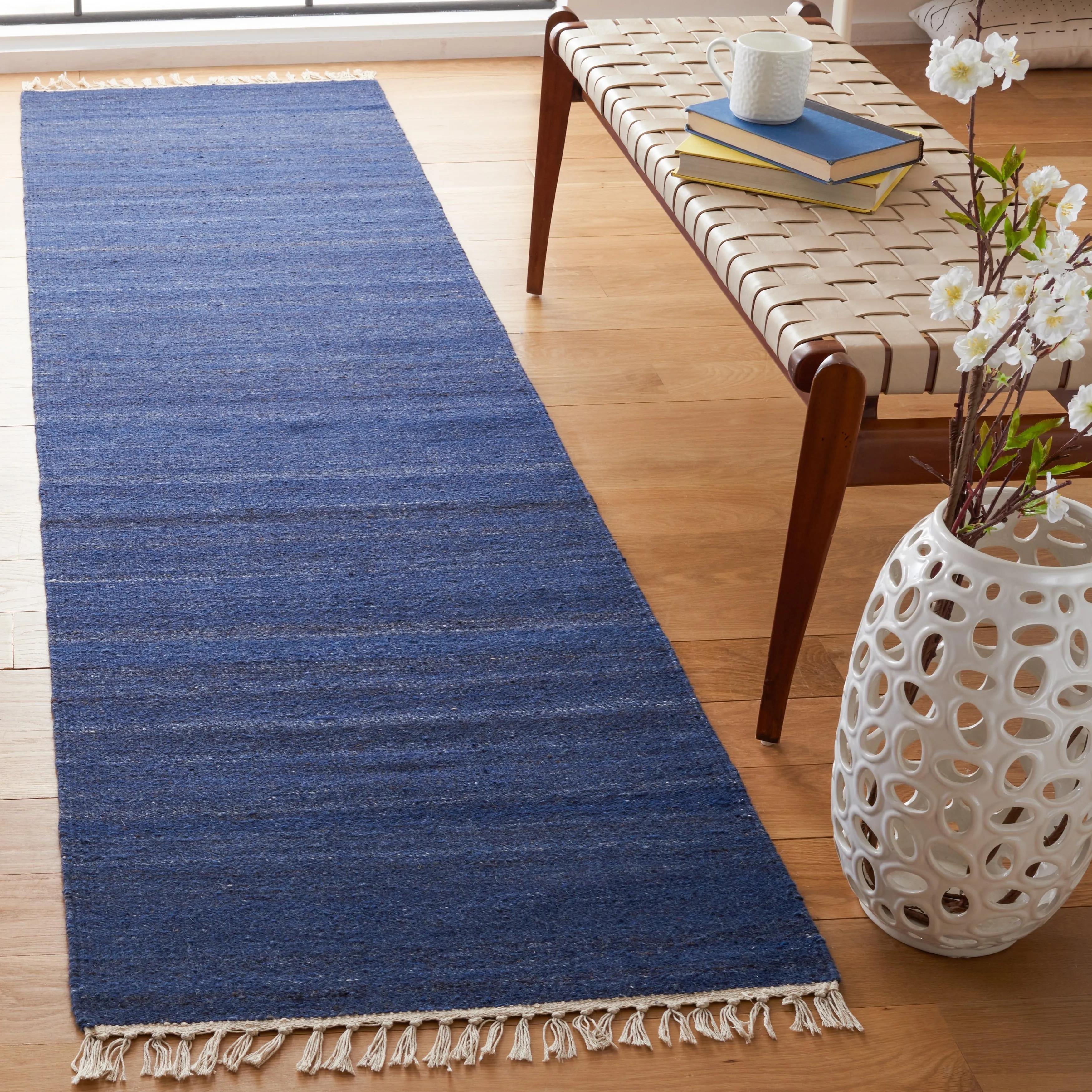 SAFAVIEH Handmade Kilim Welmoed Wool Fringe Rug